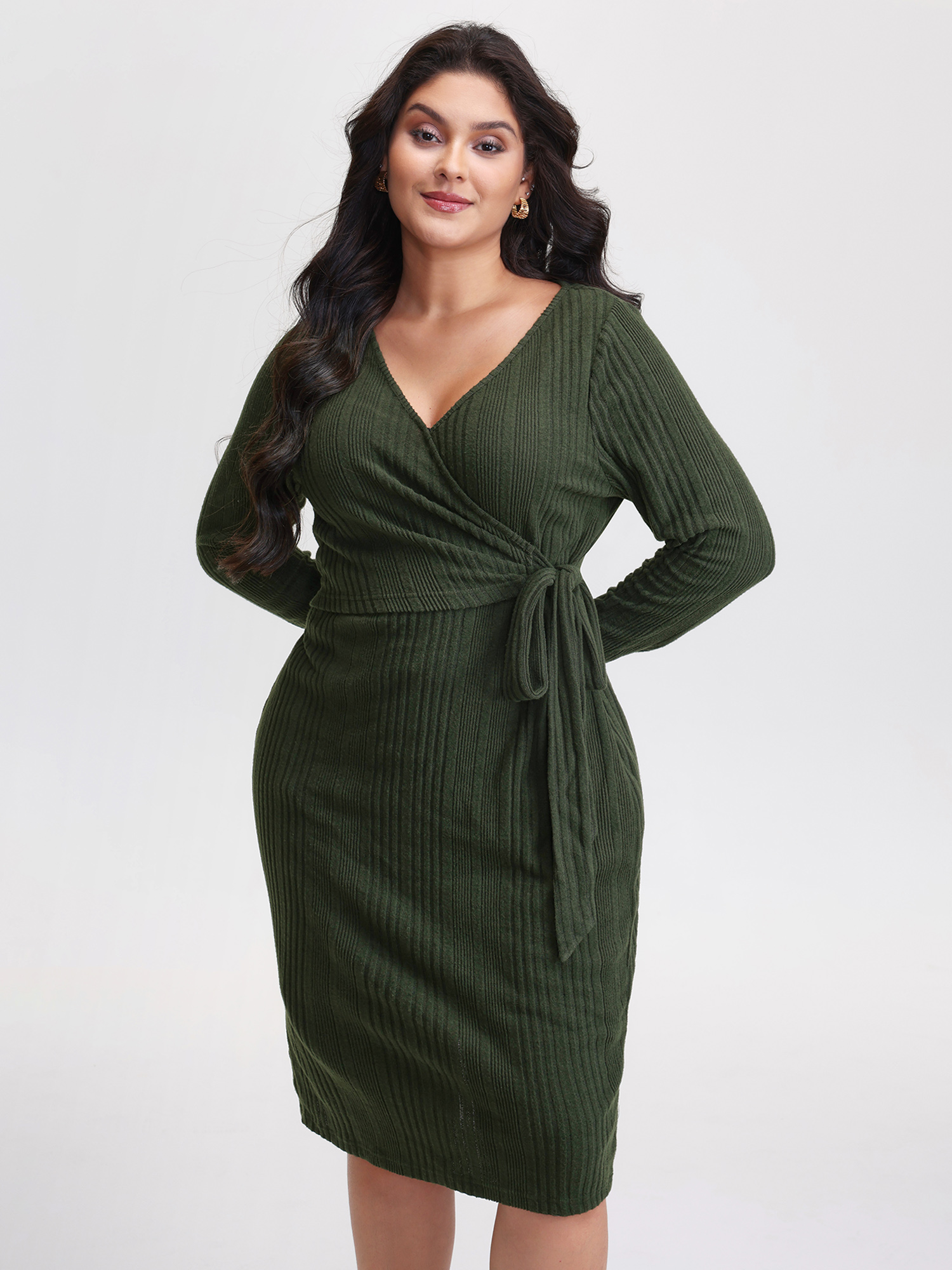 BloomChic Women's Plus Size Pit Strip Tie-Knot Slit Sheath Midi Dress ArmyGreen Knee Everyday-Elegant Overlapping 30/6X
