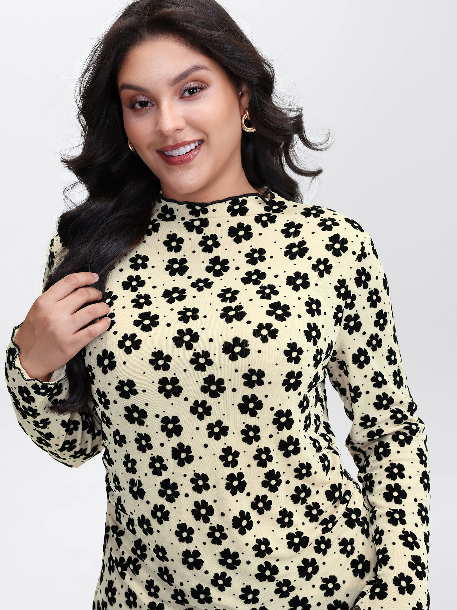 BloomChic Women's Plus Size Floral Print Stretchy Mock Neck T-Shirt Beige Floral Everyday-Casual Extra Long Sleeve 28/5X