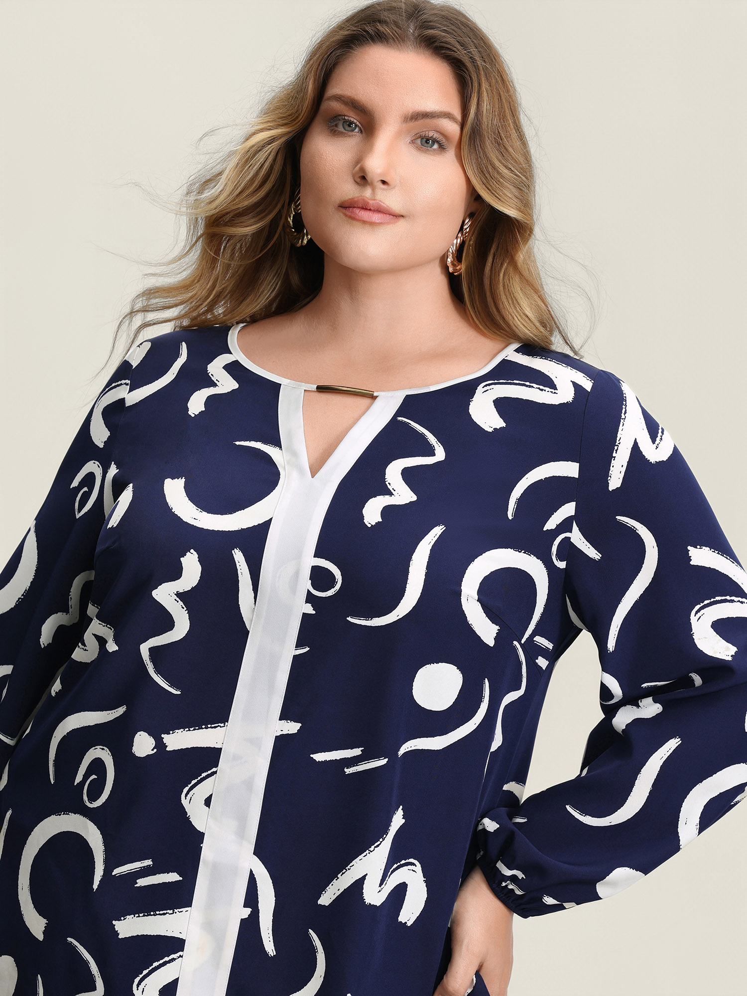 Side view of BloomChic Women's Plus Size Scribble Print Color Contrast Cut-Out Blouse WhiteSmoke Geometric Office Extra Long Sleeve 30/6X