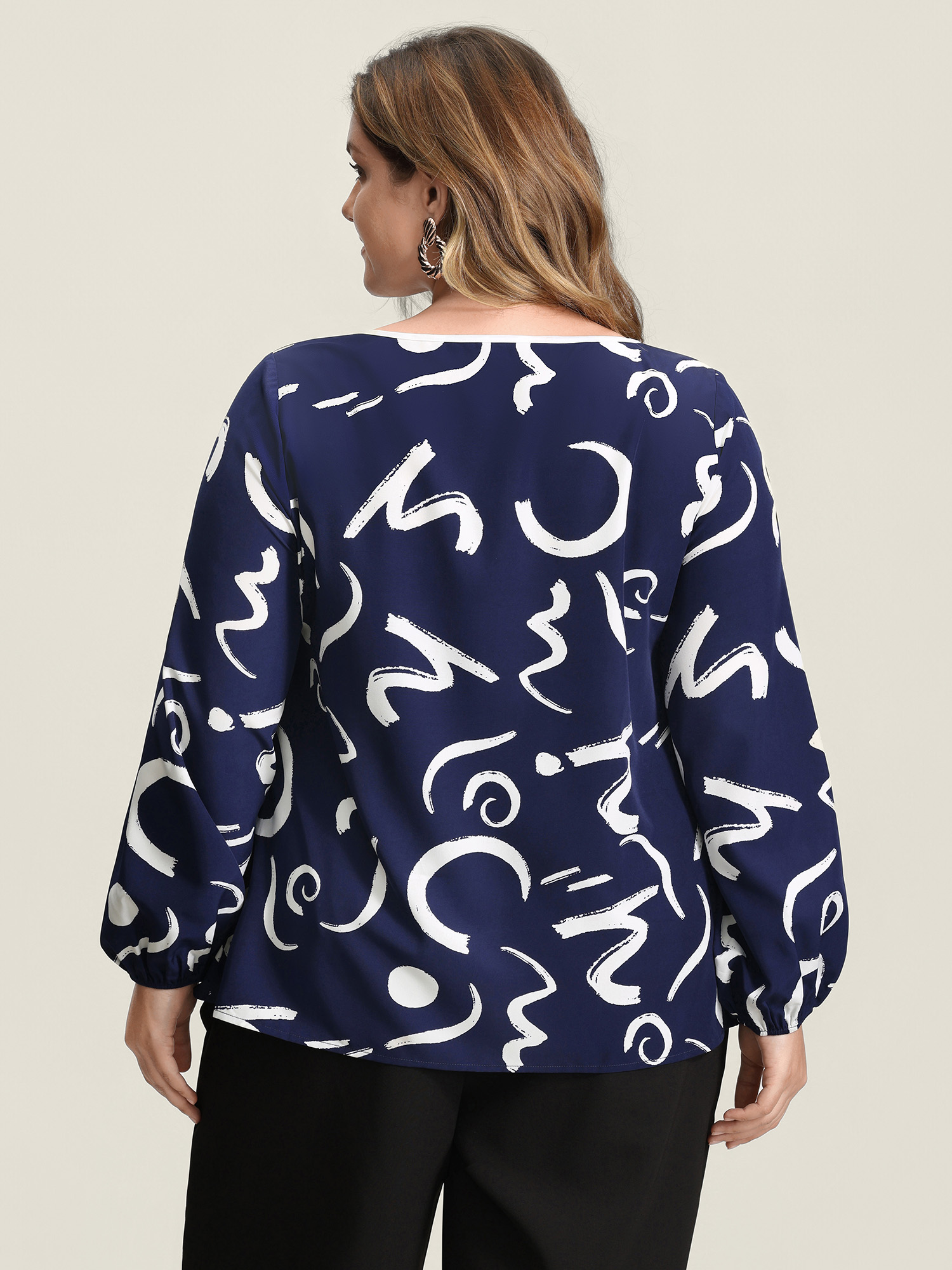Side view of BloomChic Women's Plus Size Scribble Print Color Contrast Cut-Out Blouse WhiteSmoke Geometric Office Extra Long Sleeve 30/6X
