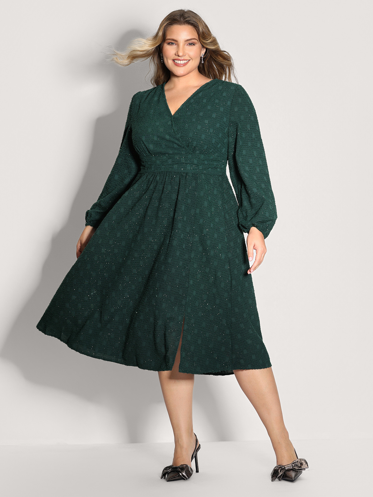 BloomChic Women's Plus Size Woven Pleated Waist-Defining Wrap Midi Dress DarkGreen Synthetic texture Midi Occasion Overlapping 28/5X