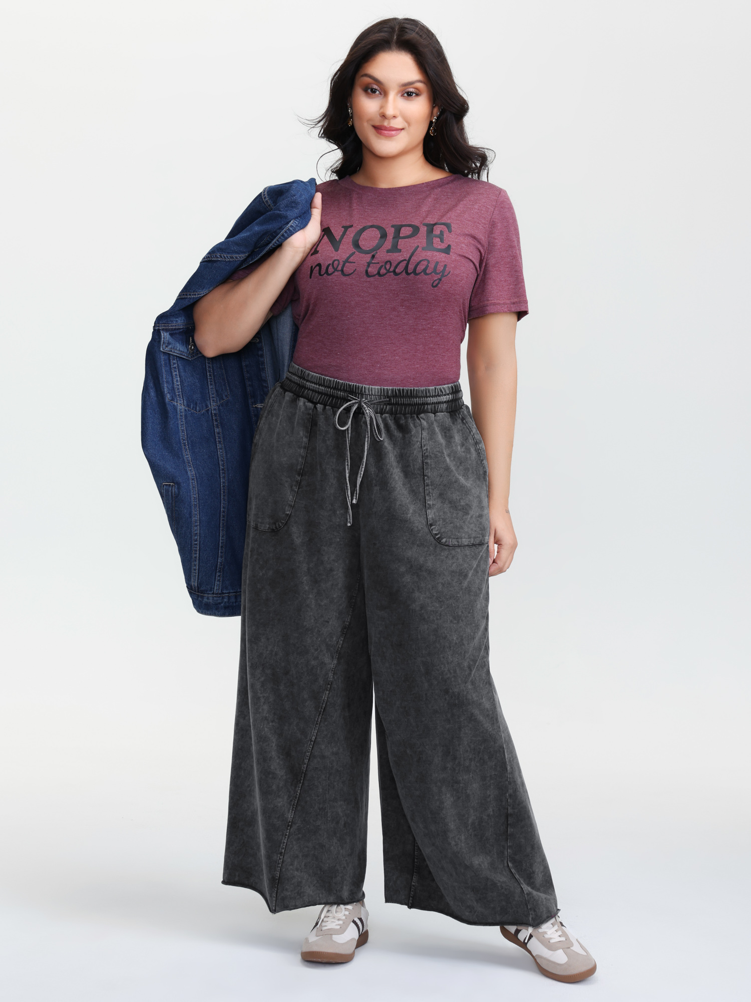BloomChic Women's Plus Size Vintage Washed Drawstring Wide Leg Pants Black Wide leg Mid Rise 10/M