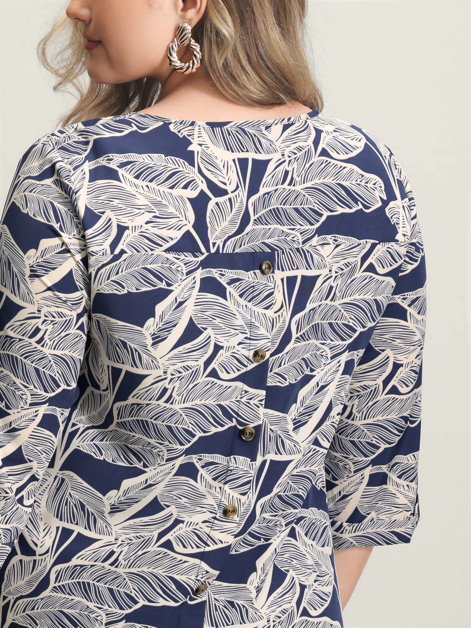 BloomChic Women's Plus Size Leaf Print Button Back Blouse Indigo Tropical Office 3/4 Sleeve 12/L