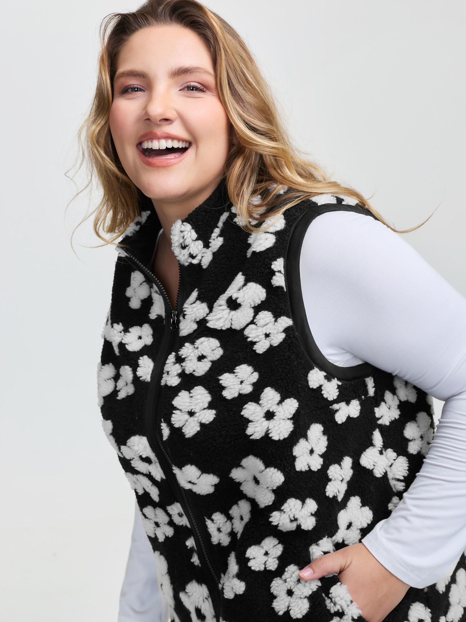 BloomChic Women's Plus Size Floral Print Plush Reversible Vest Black 12/L-image-47477985968298