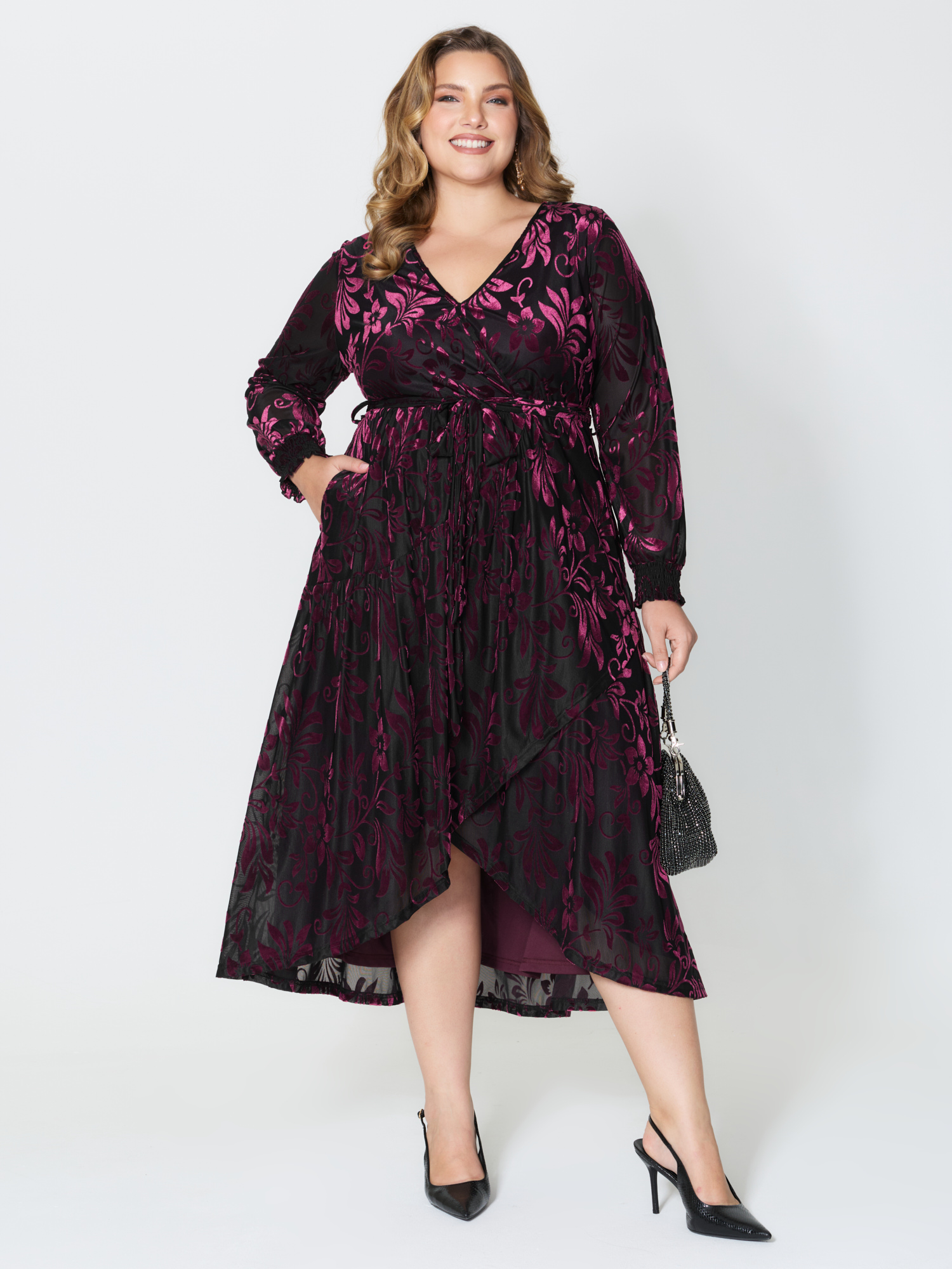 BloomChic Women's Plus Size Shimmery Stretchy Velvet Shirred Maxi Dress Deeppurplered Midi Occasion Overlapping 10/M