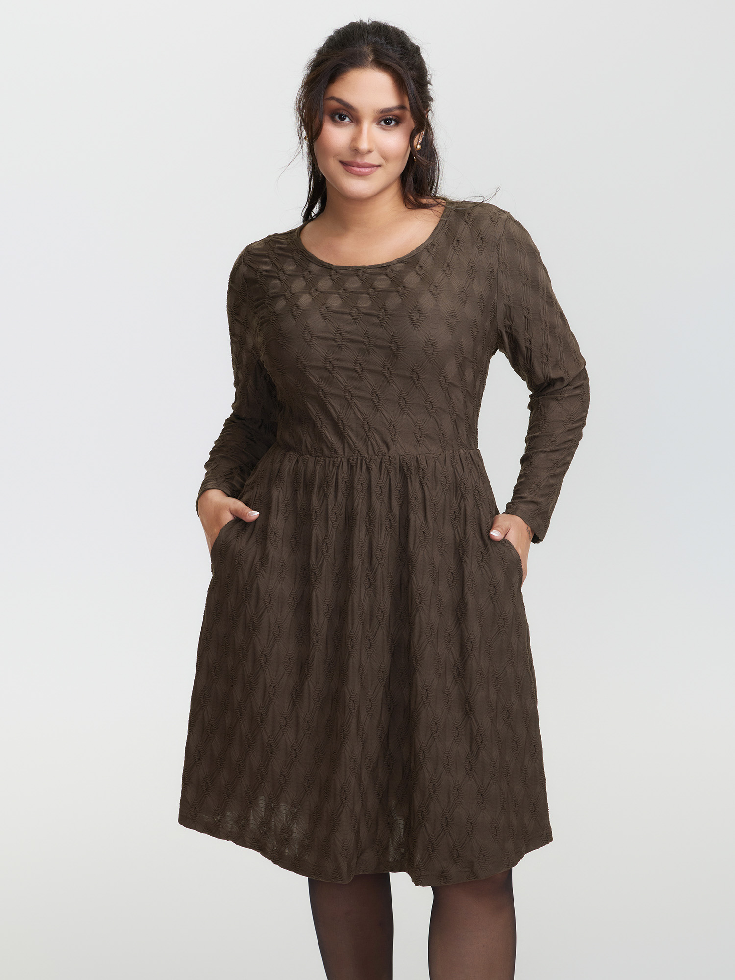 BloomChic Women's Plus Size Textured Stretchy Pockets Midi Knit Dress DarkBrown Everyday-Elegant Short 14-16/1X