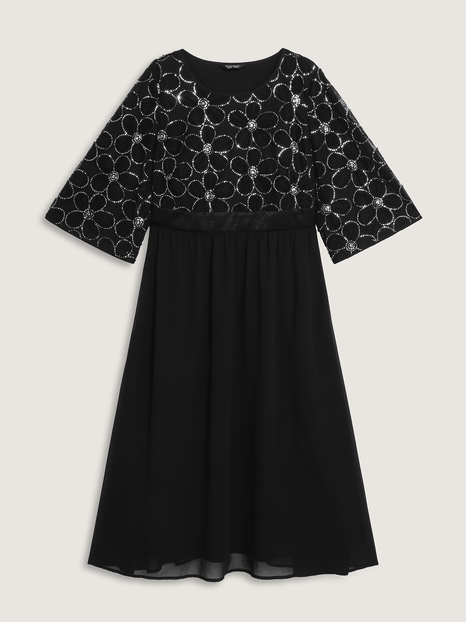 Side view of BloomChic Women's Plus Size Sequin Floral Tulle Shirred Waist Midi Dress Black Party Midi Colorblock Round Neck 22-24/3X