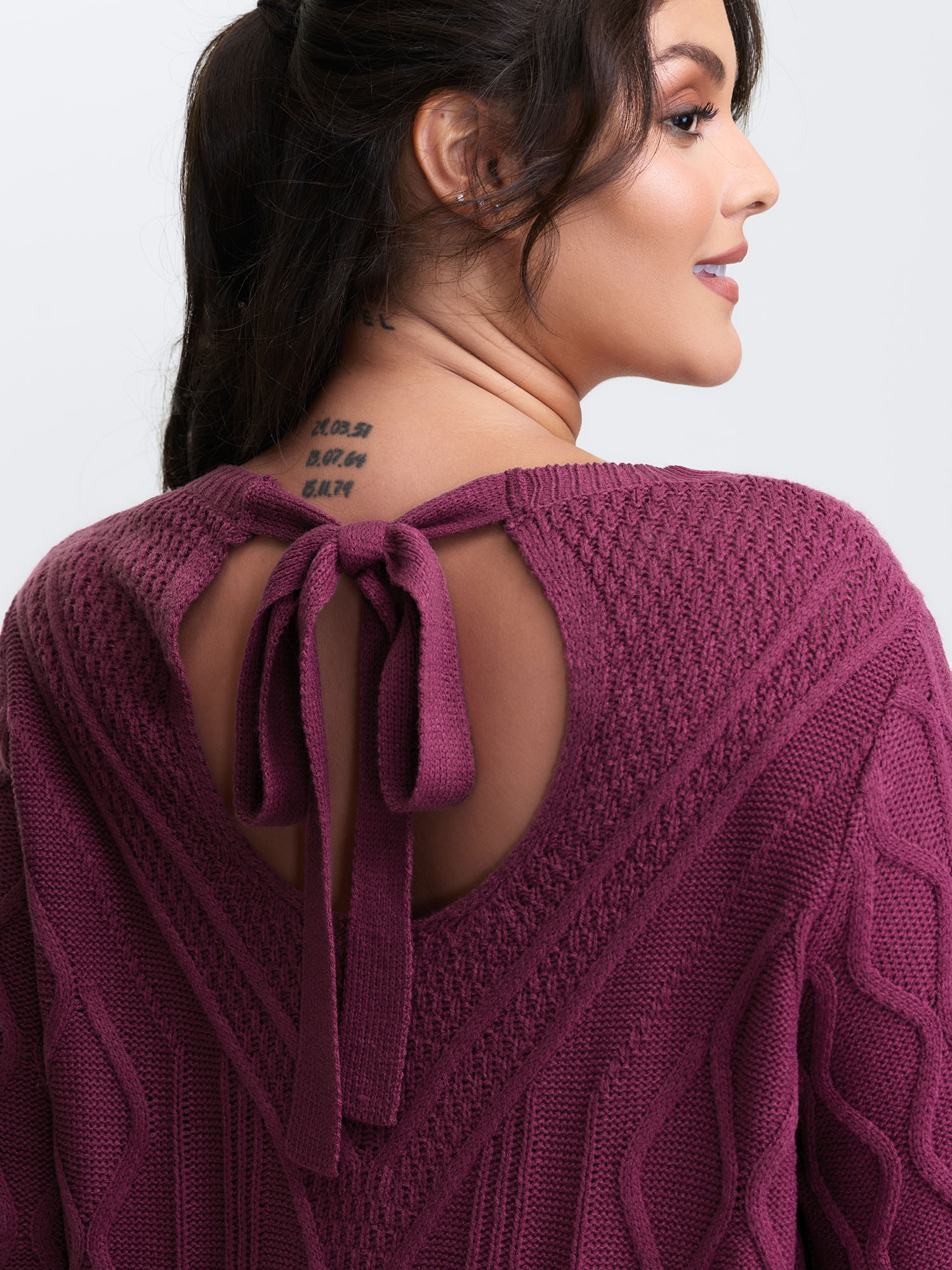 BloomChic Women's Plus Size Twist Textured Cut-Out Back-Tie Pullover Burgundy Long Sleeve 22-24/3X