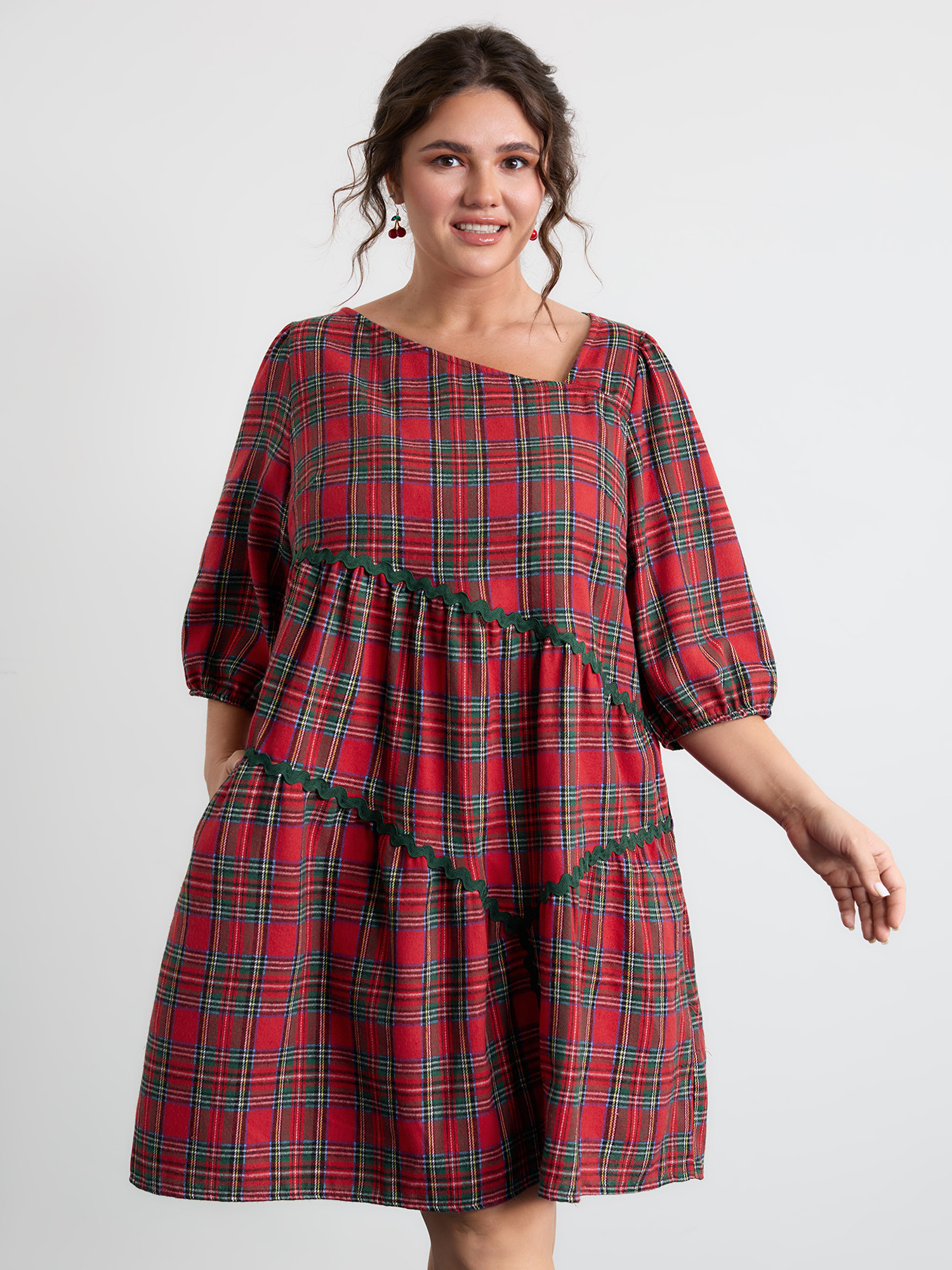 BloomChic Plus Size Festive Plaid Wavy Trim Mini Dress - Curve Ladies Brightred Americana Daily Short sleeve Plaid Side Pocket Daily Dresses 26-28/3X