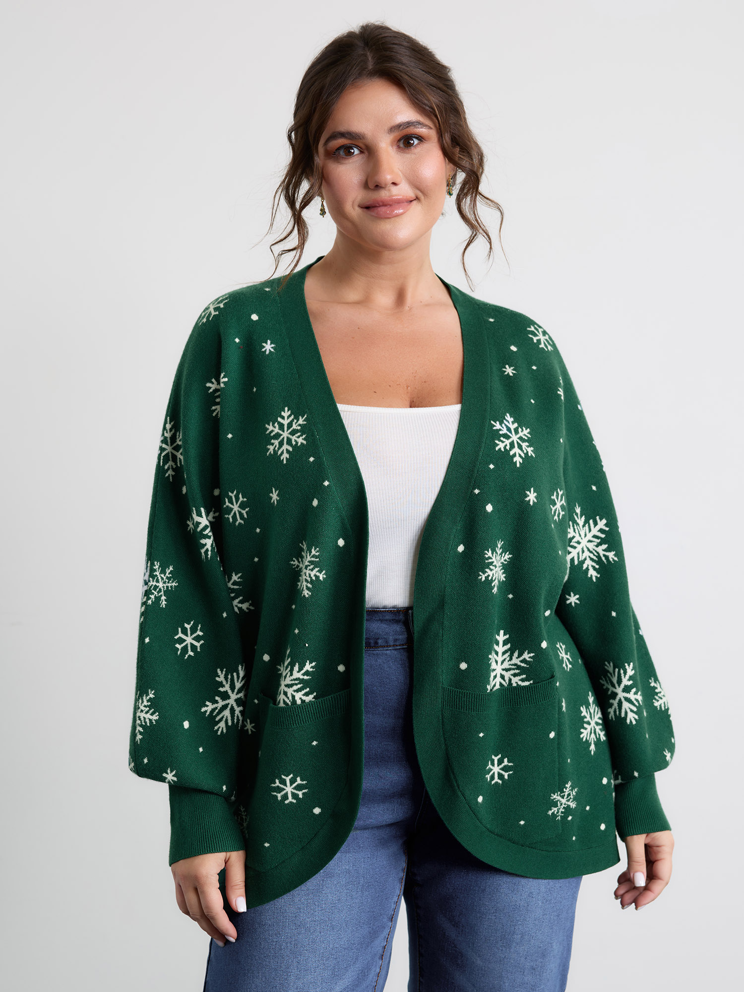 BloomChic Women's Plus Size Snowflake Pattern Pockets Curvy Hem Knit Cardigan DarkGreen Long Sleeve Deep V-Neck 10/M