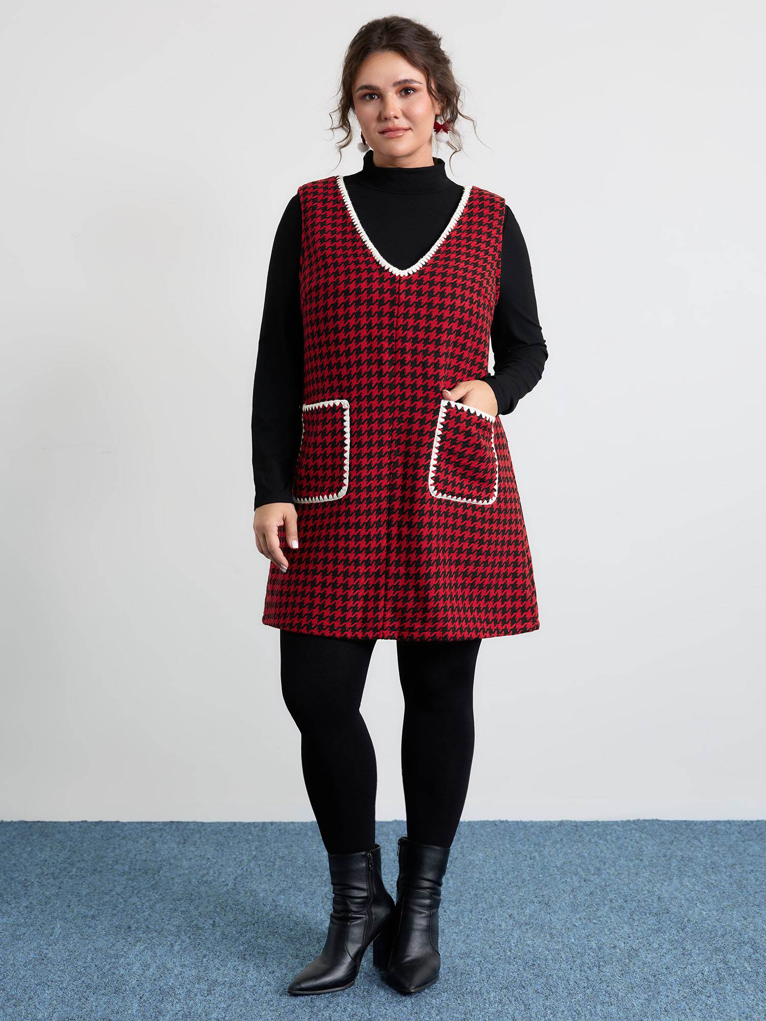 BloomChic Women's Plus Size Houndstooth Embroidery Patch Pockets Dress Brightred Plaid Mini Everyday-Elegant Patchwork 14-16/1X