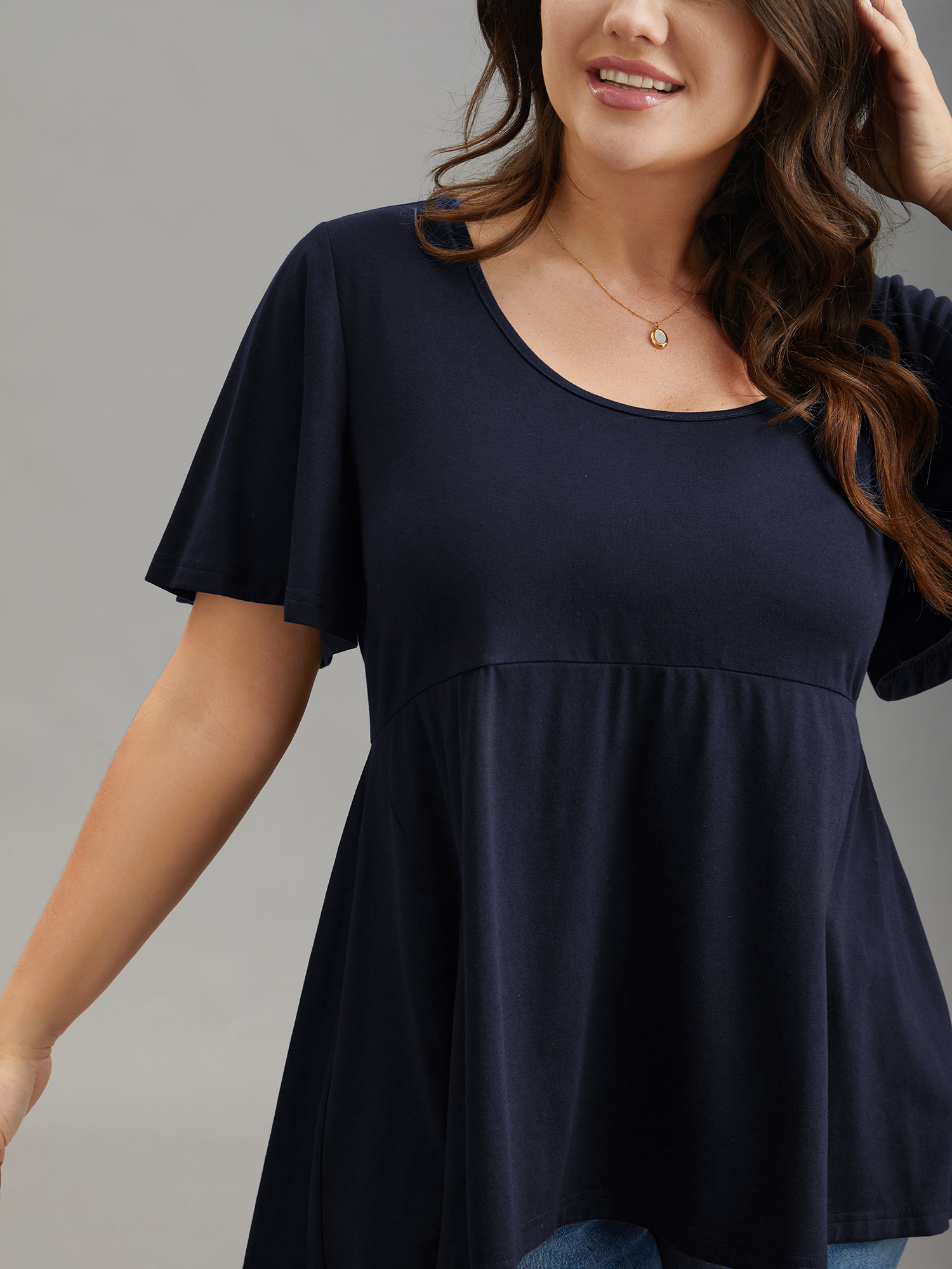 BloomChic Women's Plus Size Ruffled Sleeve Round Neck Babydoll Top Baritone Blue Short sleeve Everyday-Casual U-Neck 10/M