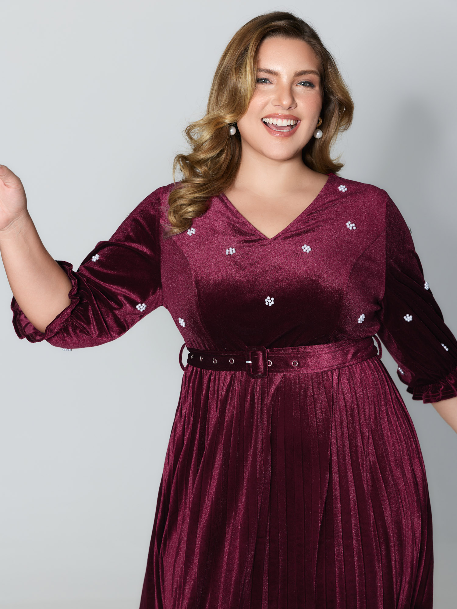 Side view of BloomChic Women's Plus Size Velvet Beads Pleated Skirt Midi Dress Burgundy Party 12/L