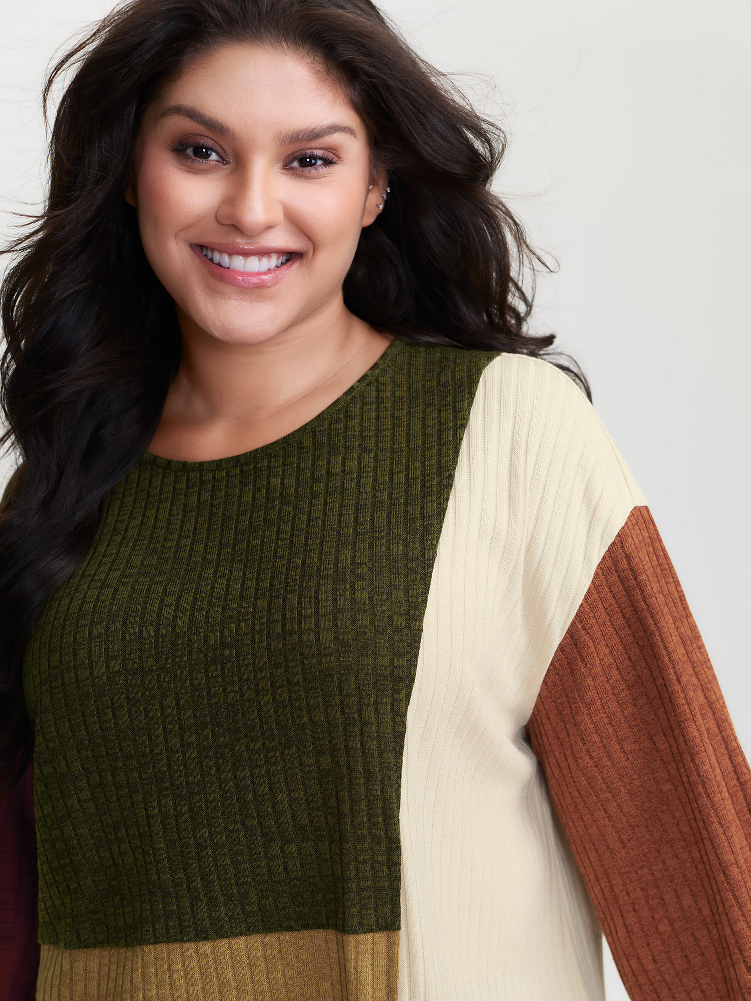 BloomChic Women's Plus Size Asymmetrical Colorblock Textured T-Shirt Multicolor Geometric Everyday-Casual Extra Long Sleeve 10/M