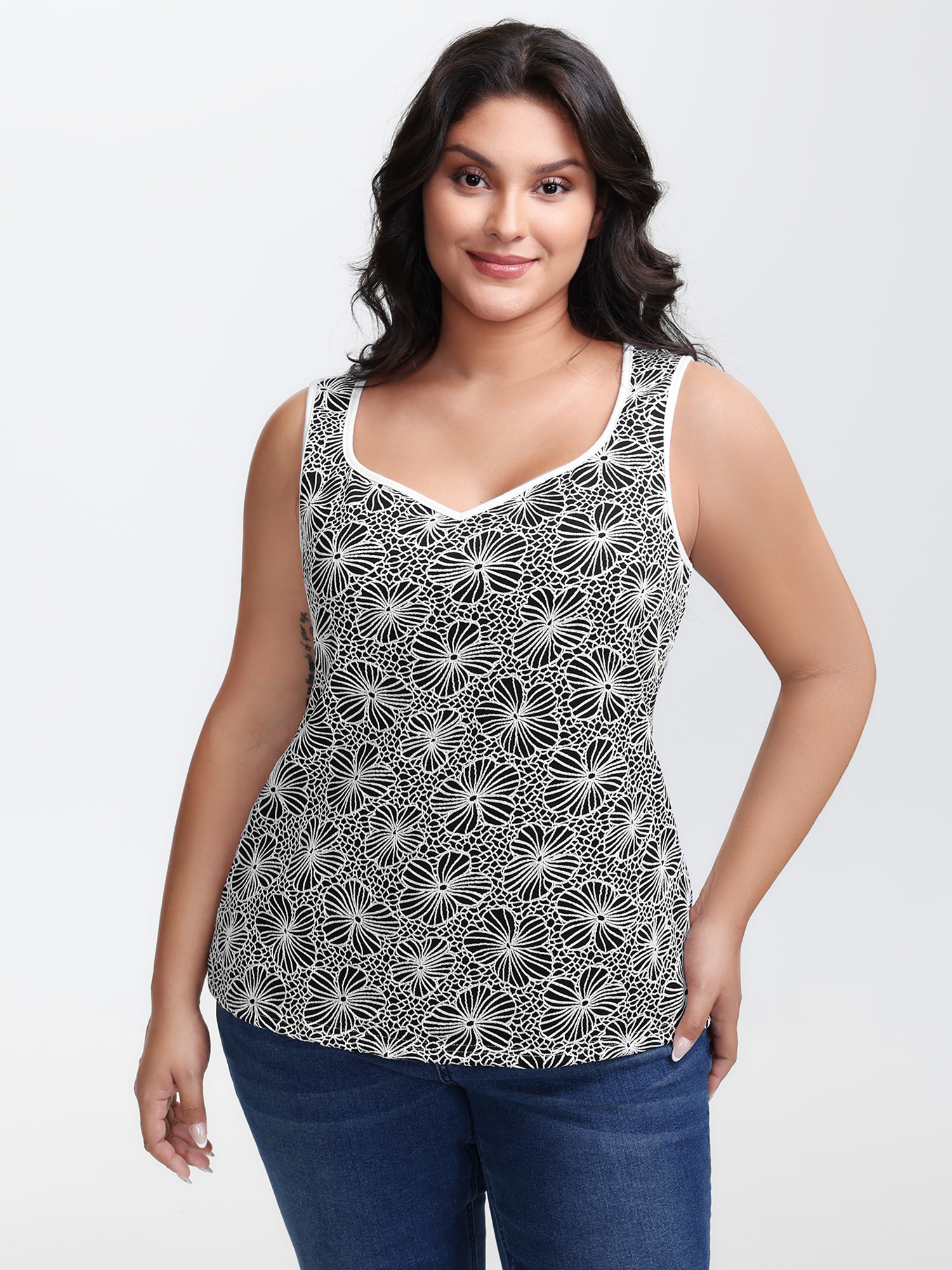 BloomChic Women's Plus Size Stretchy Textured Two-Tone Jacquard Tank Top Black Everyday-Elegant X-line 10/M