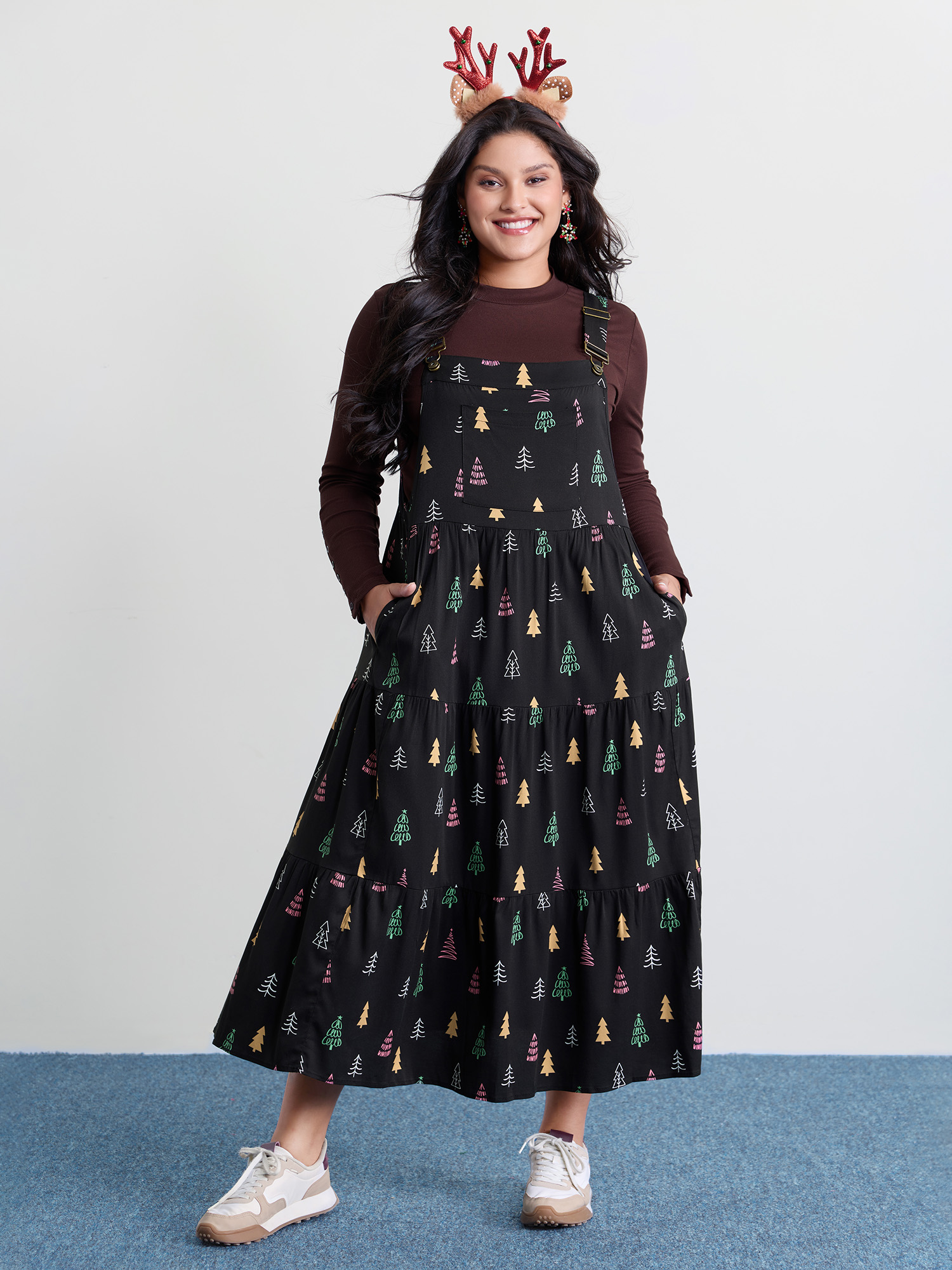 BloomChic Women's Plus Size Holiday Tree Rayon Pockets Midi Dress BlackFlower Maxi Everyday-Casual 10/M