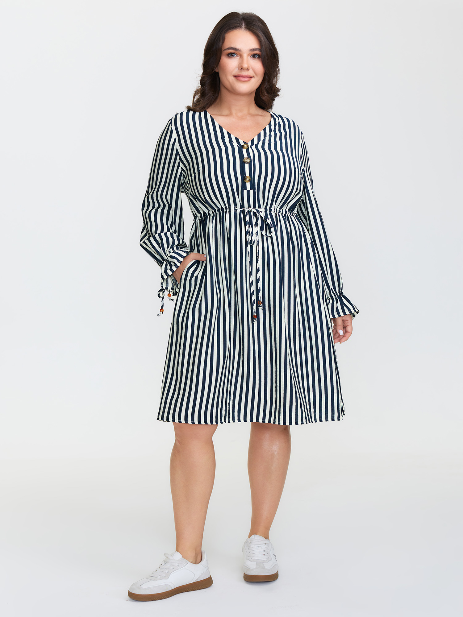 BloomChic Women's Plus Size Rayon Stripe Pockets Drawstring Midi Dress Indigo Stripes Knee Everyday-Casual 10/M