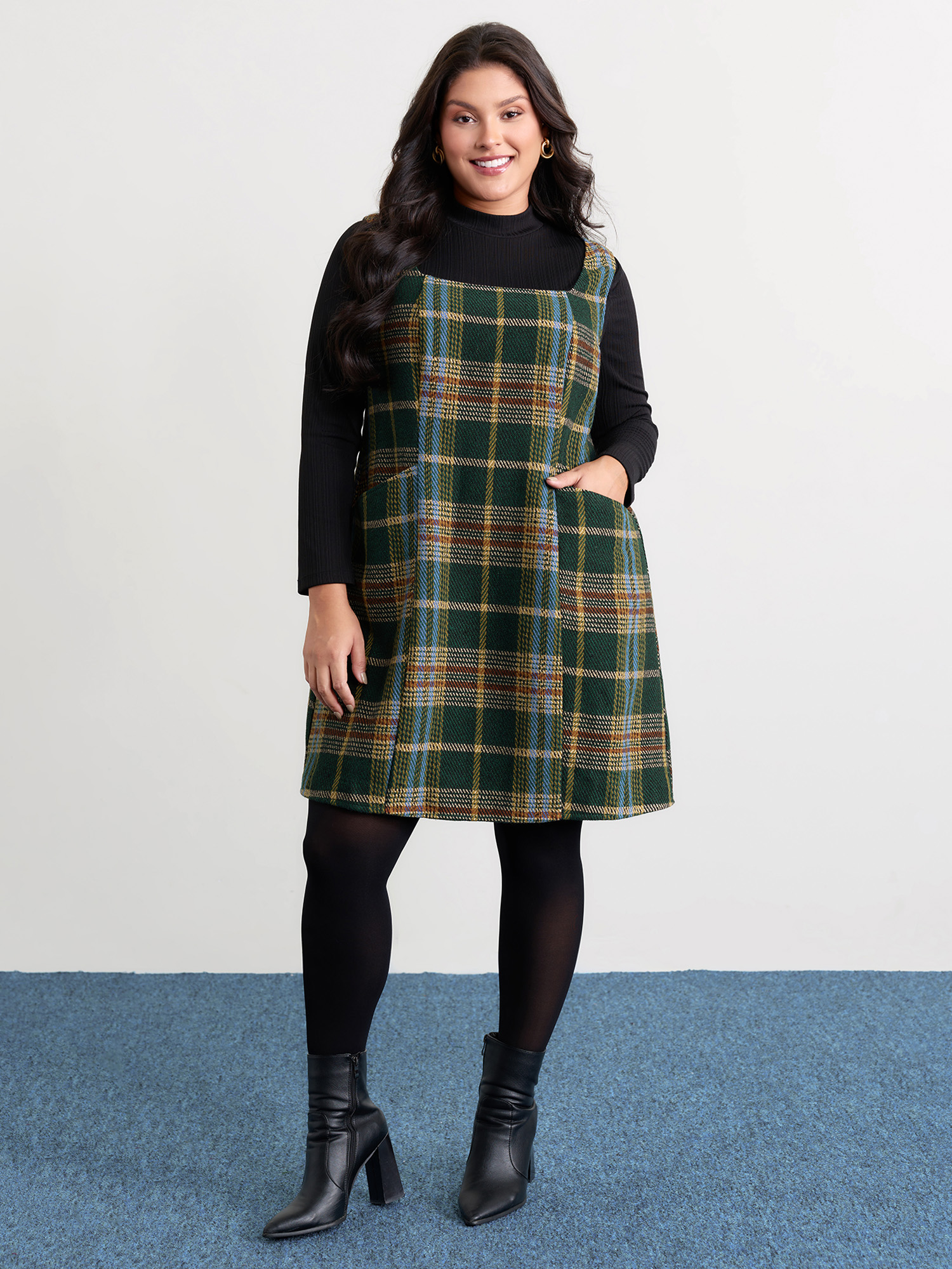 BloomChic Plus Size Plaid Pattern Slant Pockets Knee Dress - Curve Ladies Truegreen Elegant Sleeveless Plaid Patch pocket Daily Dresses 18-20/1X