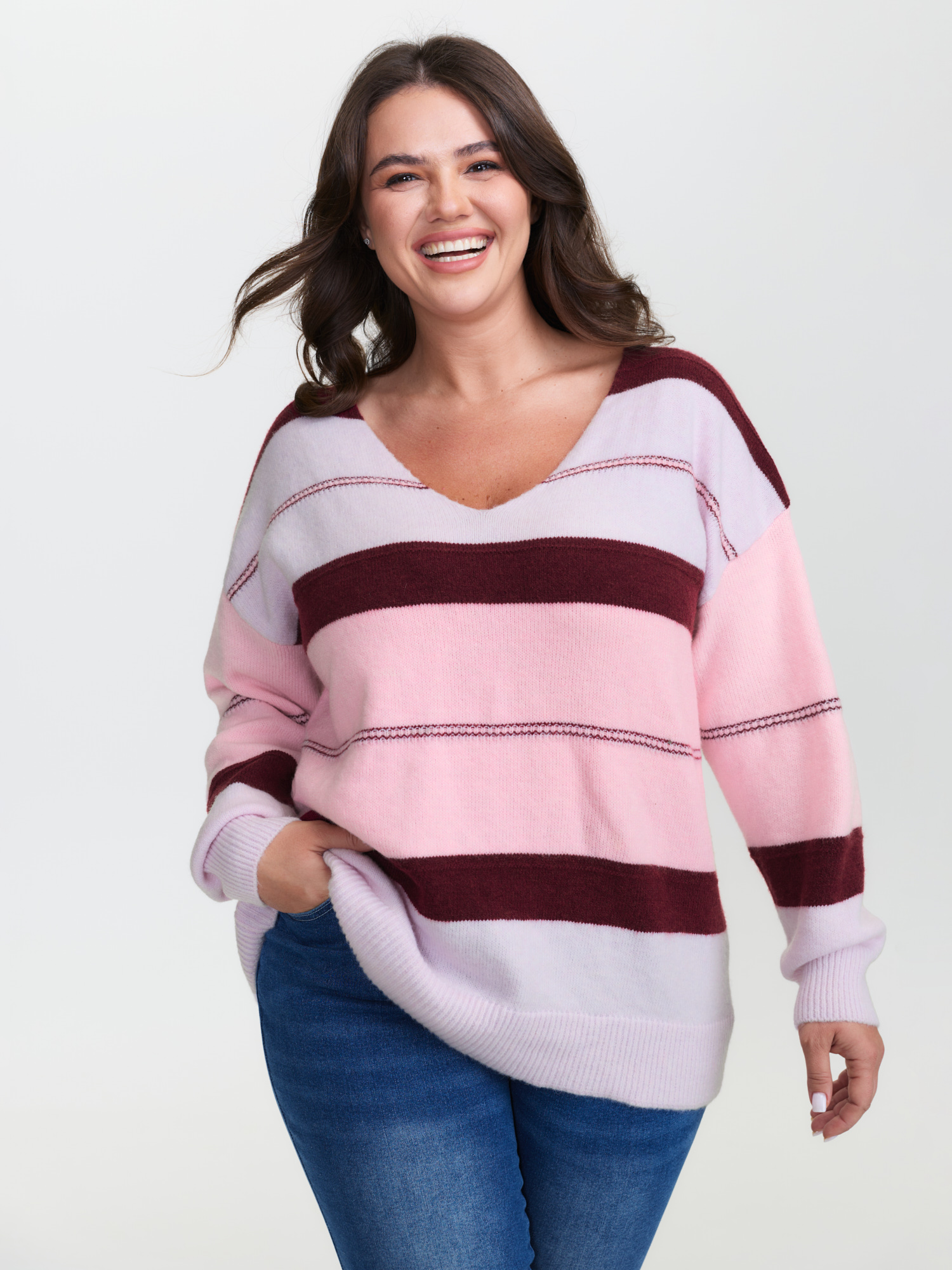 BloomChic Women's Plus Size Striped Print Color Contrast Pullover Lightpink not graphics Long Sleeve V-Neck 22-24/3X