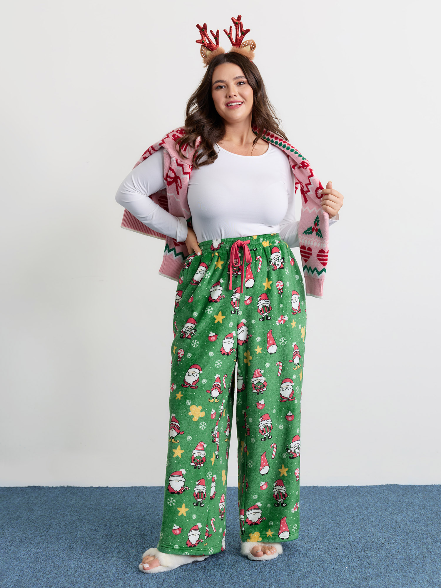 BloomChic Women's Plus Size Holiday Pattern Drawstring Loungewear Bottoms Emerald Full 10/M