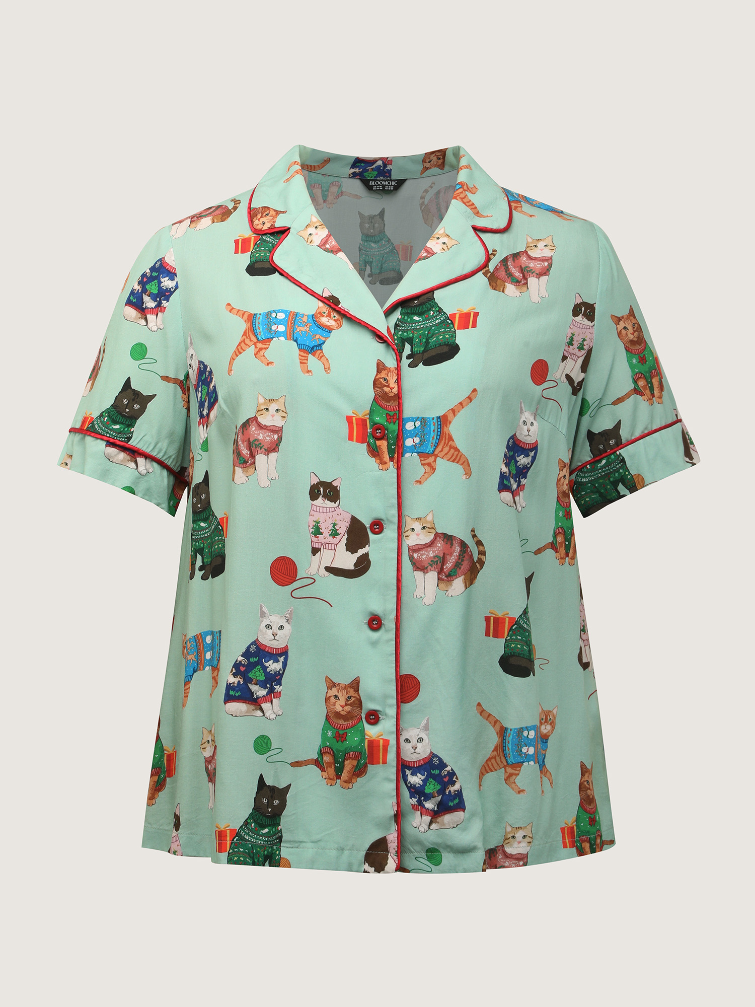 Side view of BloomChic Women's Plus Size Holiday Cats Print Color Contrast Pajama Set Multicolor Christmas 18-20/2X