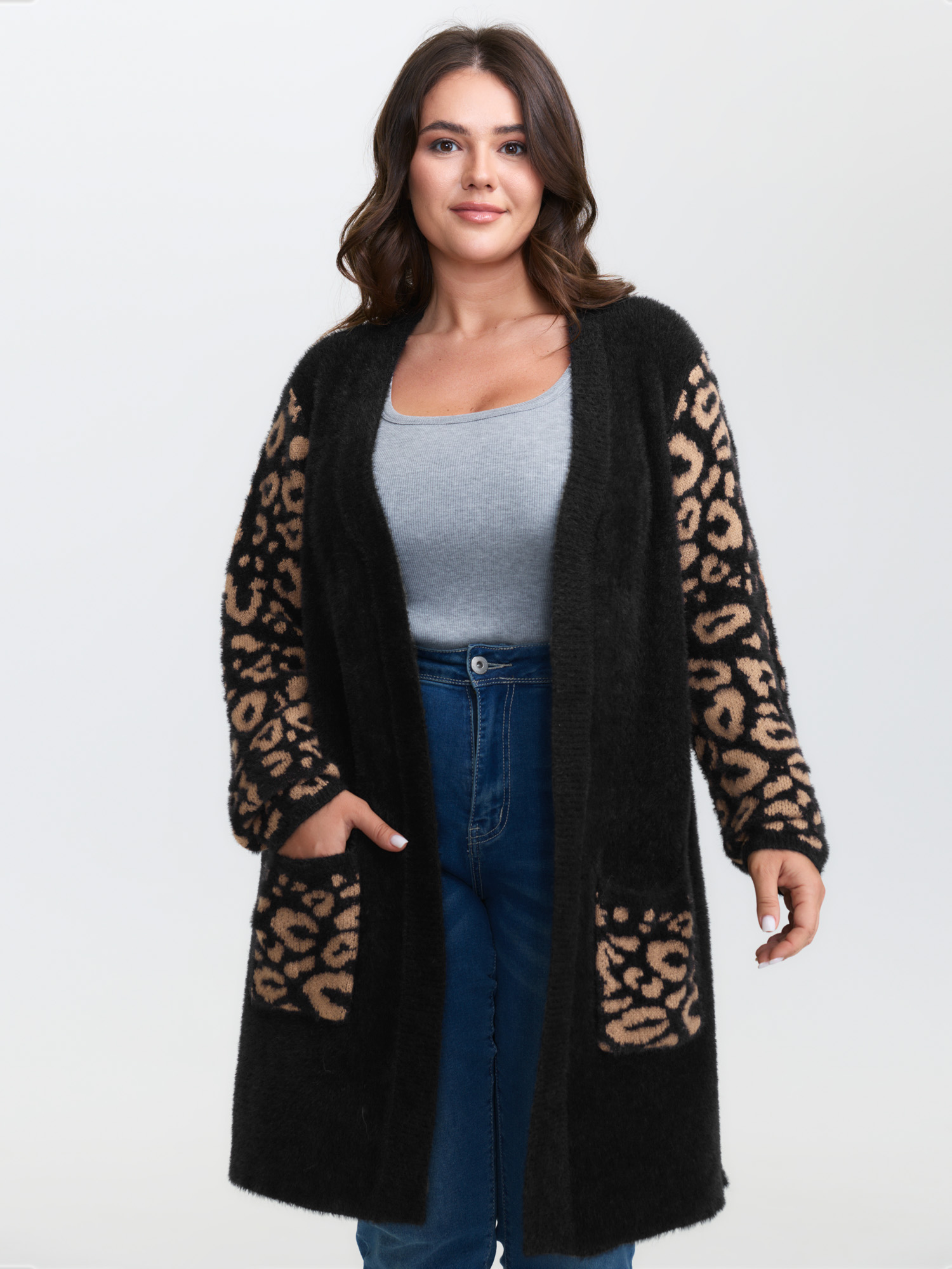BloomChic Women's Plus Size Leopard Jacquard Furry Open-Front Knit Cardigan Black Long Sleeve 10/M