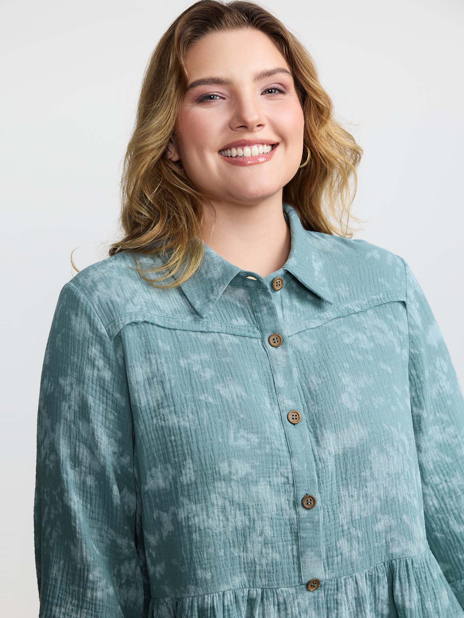 BloomChic Women's Plus Size Cotton Snowflake Effect Half-Placket Blouse Cerulean Non Everyday-Casual 3/4 Sleeve 12/L