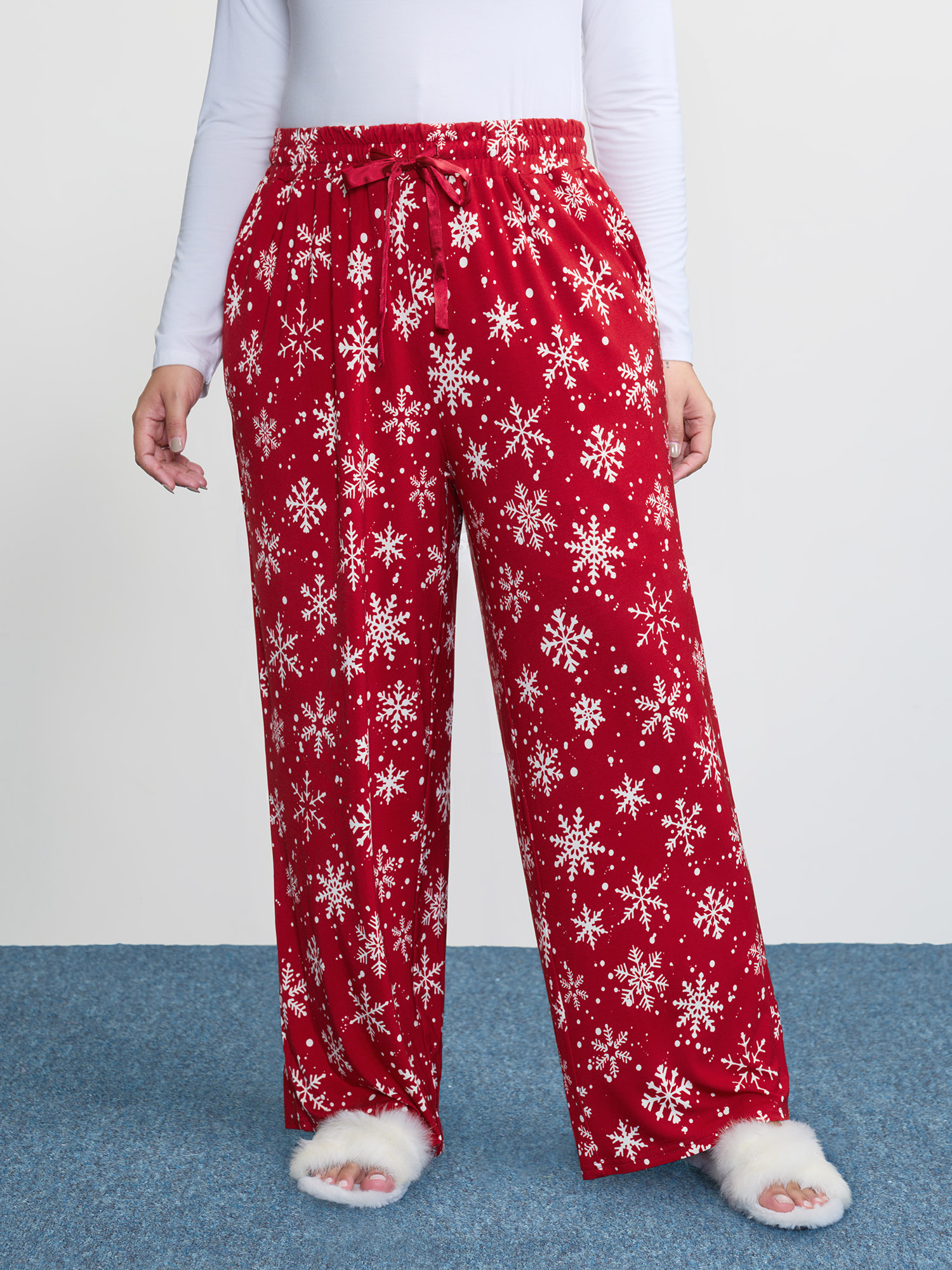 BloomChic Women's Plus Size Snowflake Pattern Drawstring Waist Lounge Bottoms Deepred 10/M