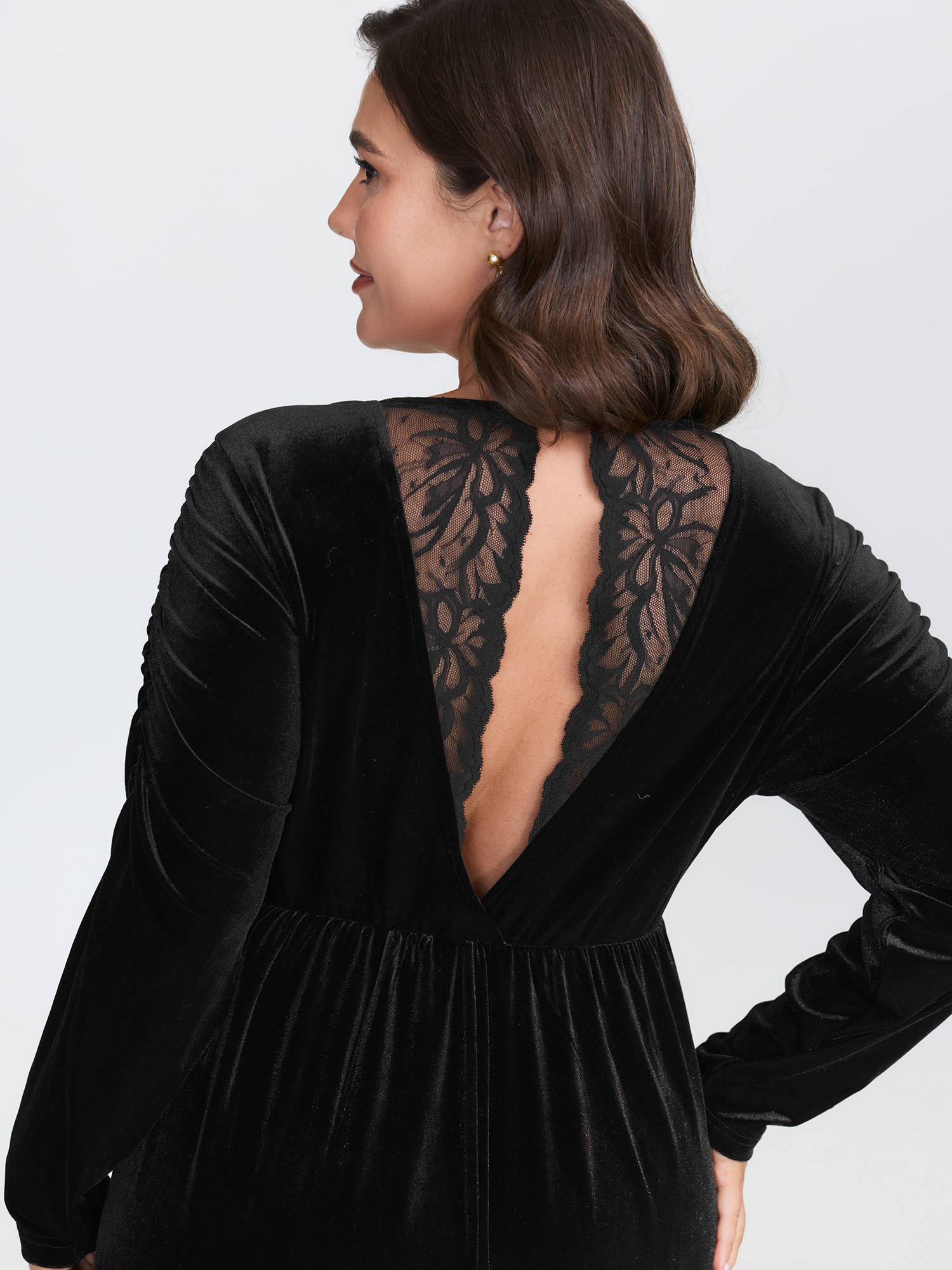 BloomChic Women's Plus Size Sheer Lace Gathered Backless Midi Dress Black Midi Everyday-Elegant 26/4X