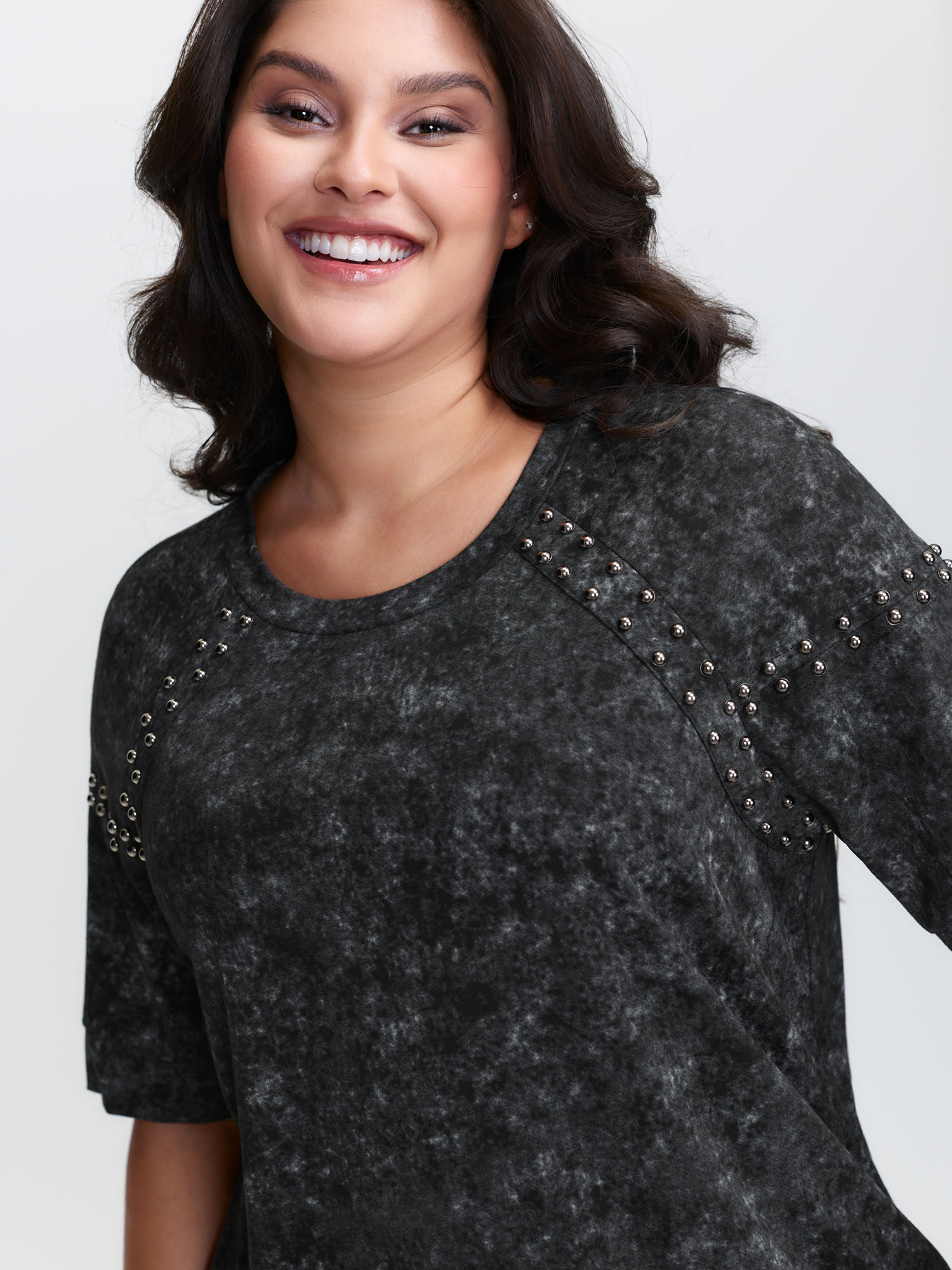 BloomChic Plus Size Rivets Snowflake Effect Stretchy T-Shirt - Women's Black Solid Round Neck Comfort Sleeve Fit 3/4 Sleeve Americana Daily T-shirts 26-28/3X
