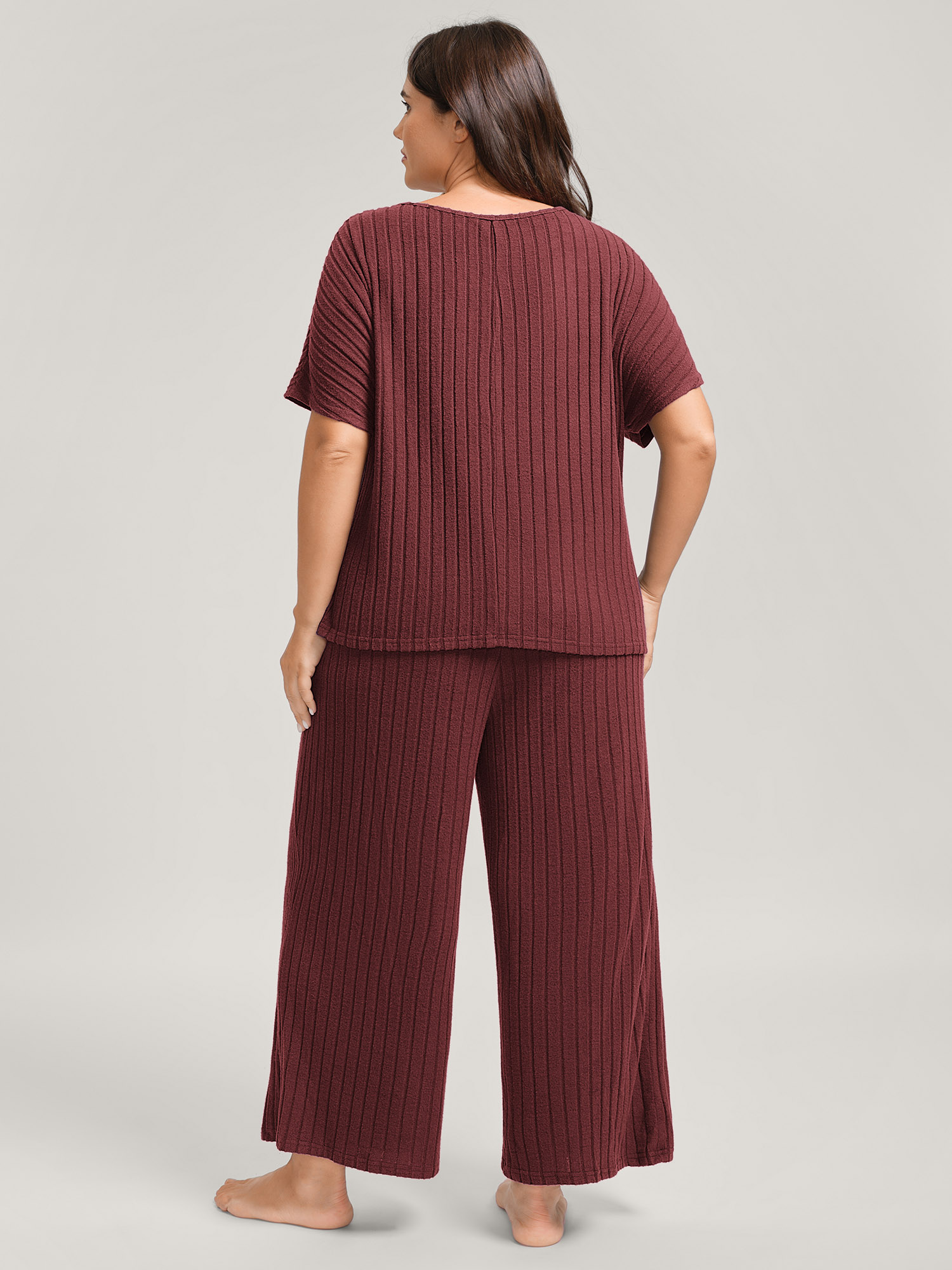 Side view of BloomChic Women's Plus Size Stretchy Pit Strip Solid Loungewear Set Burgundy Solid Short sleeve Non 14-16/1X