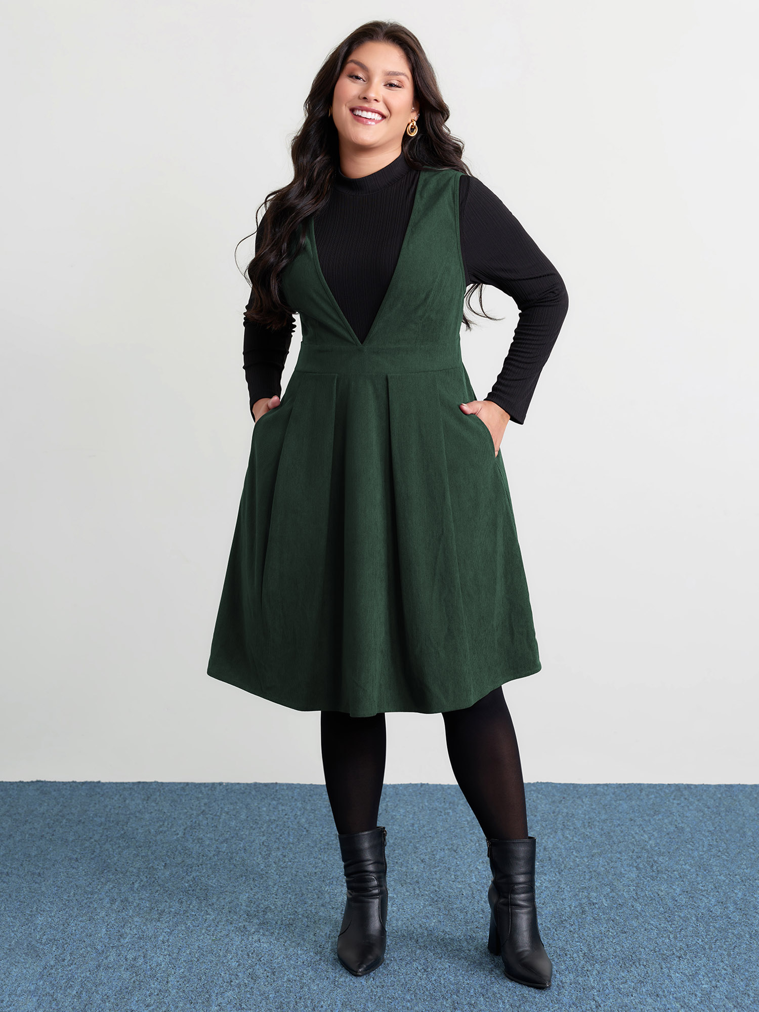 BloomChic Plus Size Corduroy Stretchy Waist V-Neck Mini Dress - Curve Ladies Black Forest Elegant Sleeveless Solid Side Pocket Daily Dresses 14/M