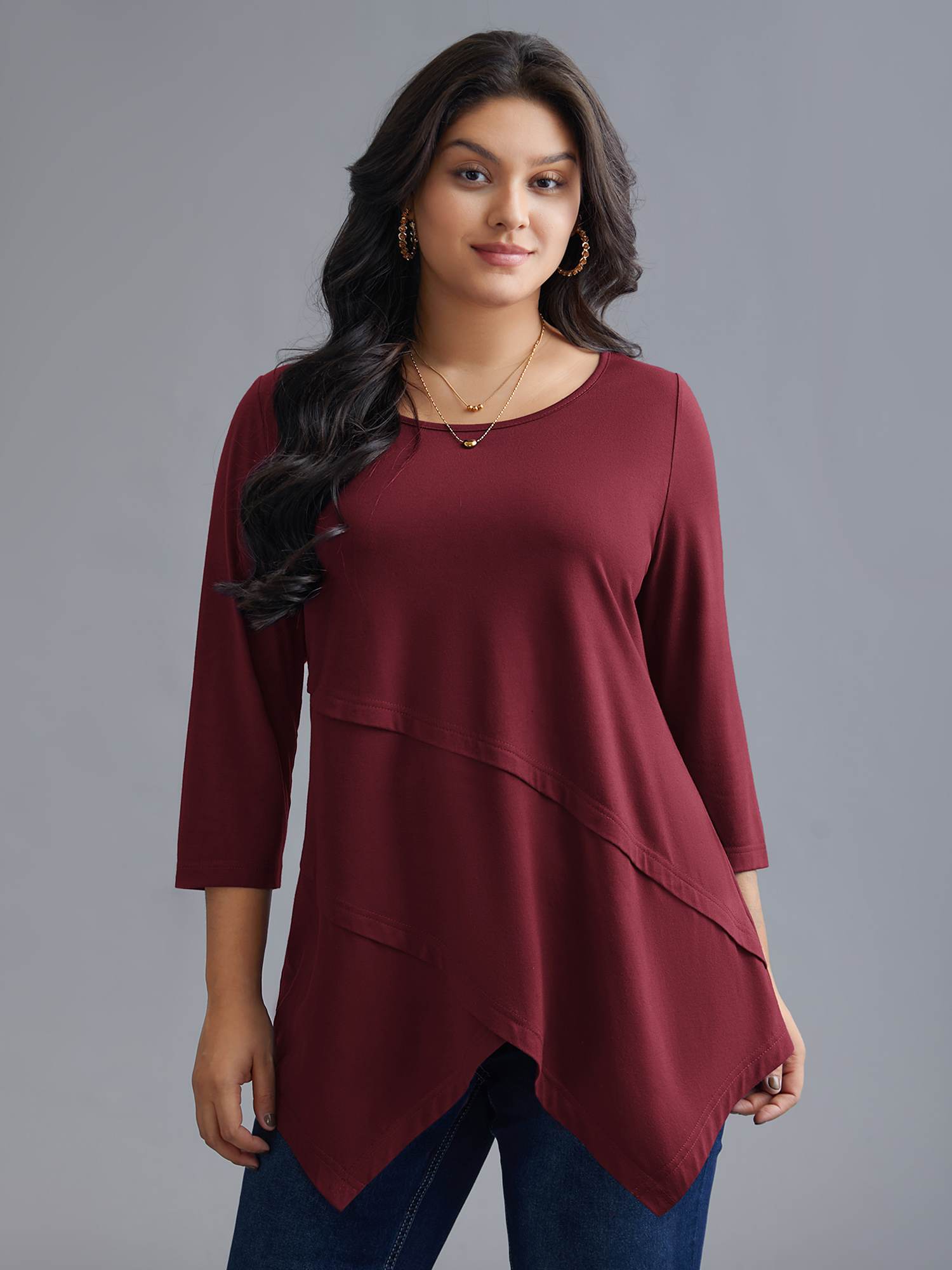 BloomChic Women's Plus Size Asymmetrical Hem Overlap Long T-shirt Scarlet Solid Everyday-Casual 3/4 Sleeve Round Neck 10/M