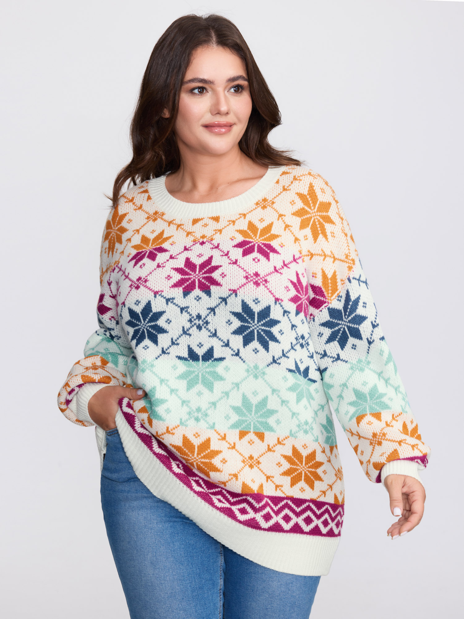 BloomChic Women's Plus Size Color Gradient Snowflake Pattern Pullover Ivory not graphics Long Sleeve Round Neck 10/M