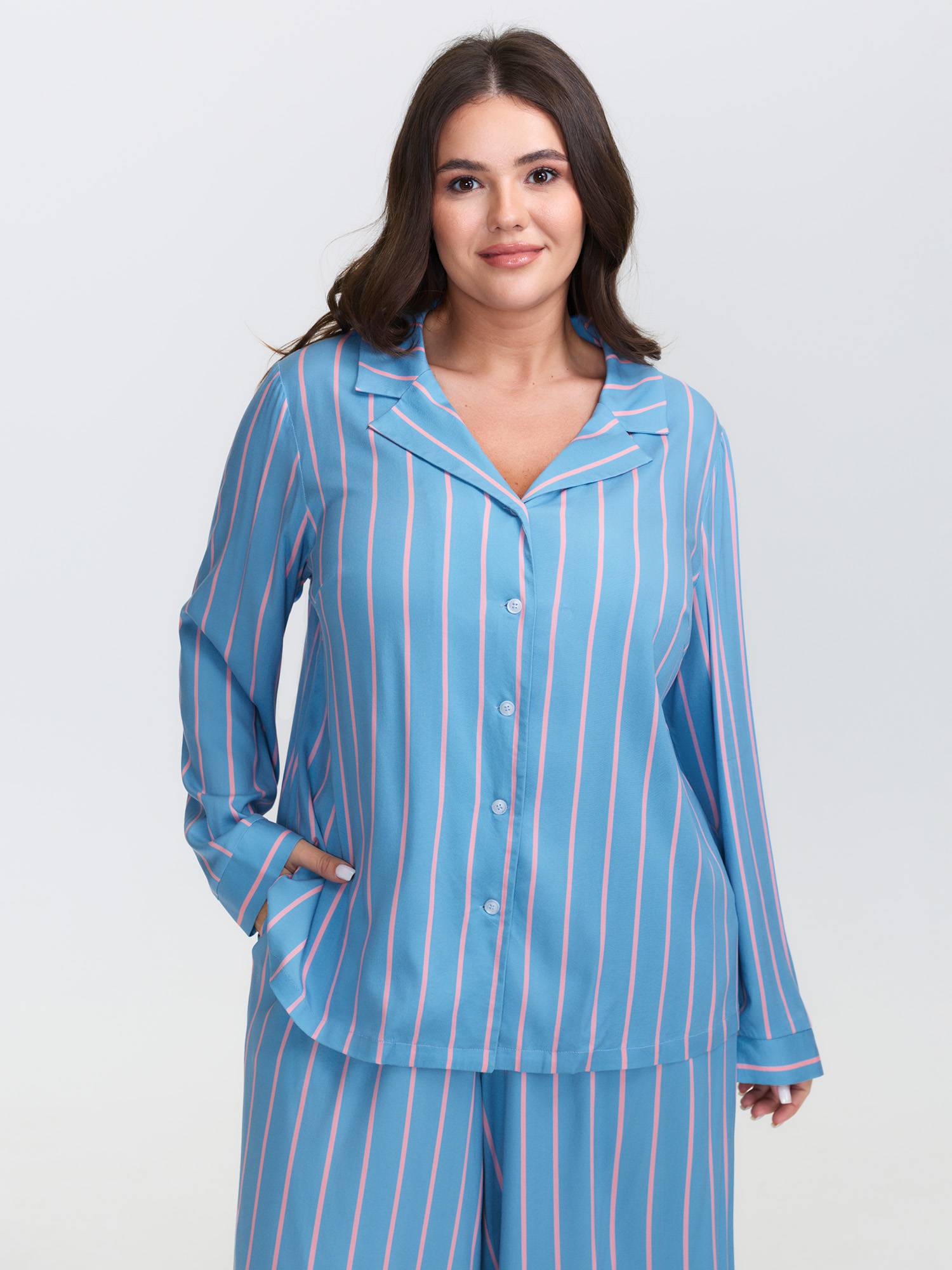 Side view of BloomChic Women's Plus Size Stripe Print Pockets Two-Piece Pajama Set LightBlue 10/M