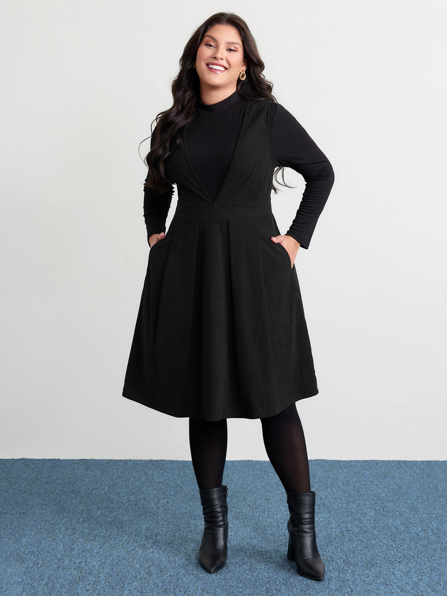 BloomChic Plus Size Corduroy Stretchy Waist V-Neck Mini Dress - Curve Ladies Black Elegant Sleeveless Solid Side Pocket Daily Dresses 14/M