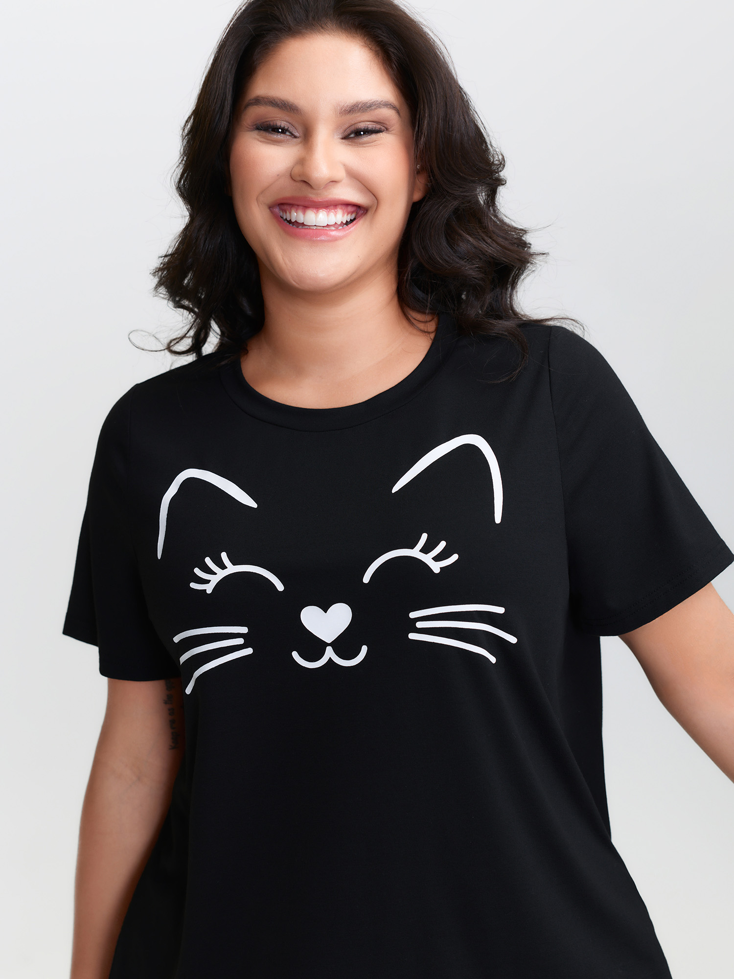 Side view of BloomChic Women's Plus Size Cute Cat Polka Dots Print Sleepwear Set Black 30/6X