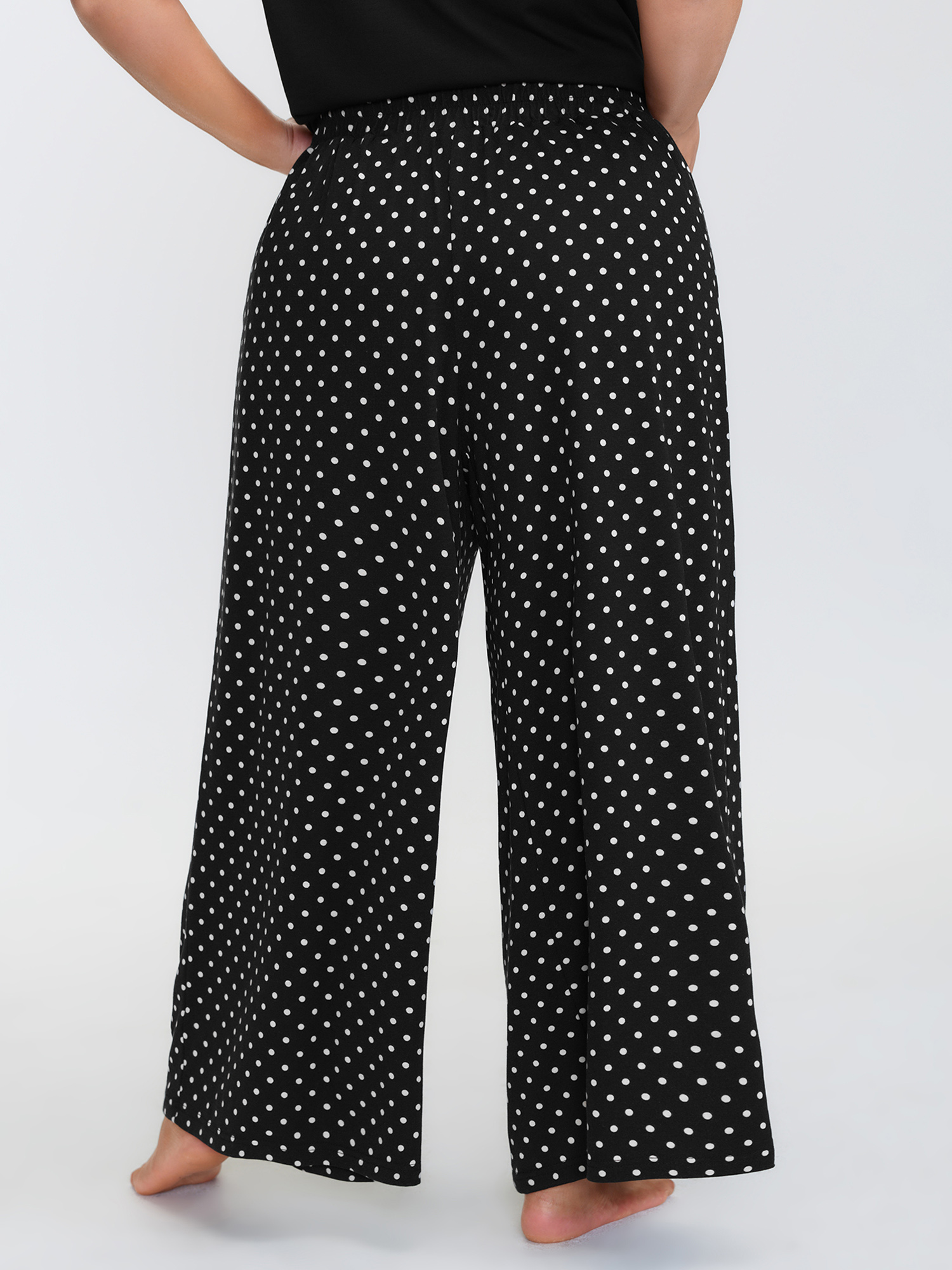 Side view of BloomChic Women's Plus Size Cute Cat Polka Dots Print Sleepwear Set Black 30/6X