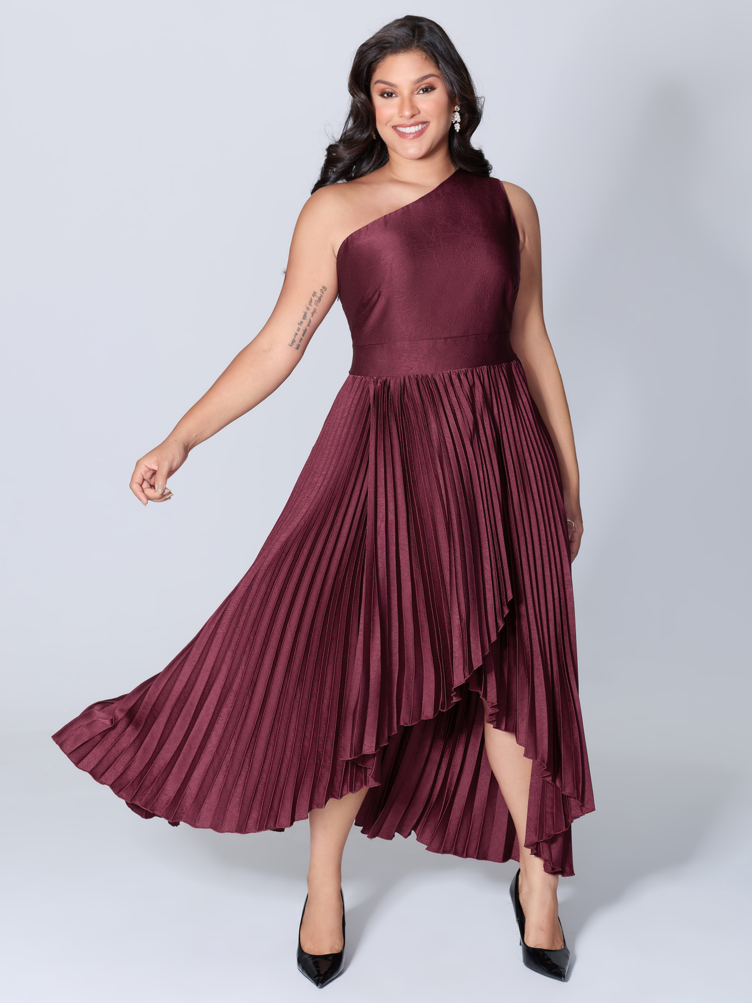 BloomChic Women's Plus Size One-Shoulder Pleated Asymmetrical Hem Midi Dress Burgundy Non Midi Occasion 10/M