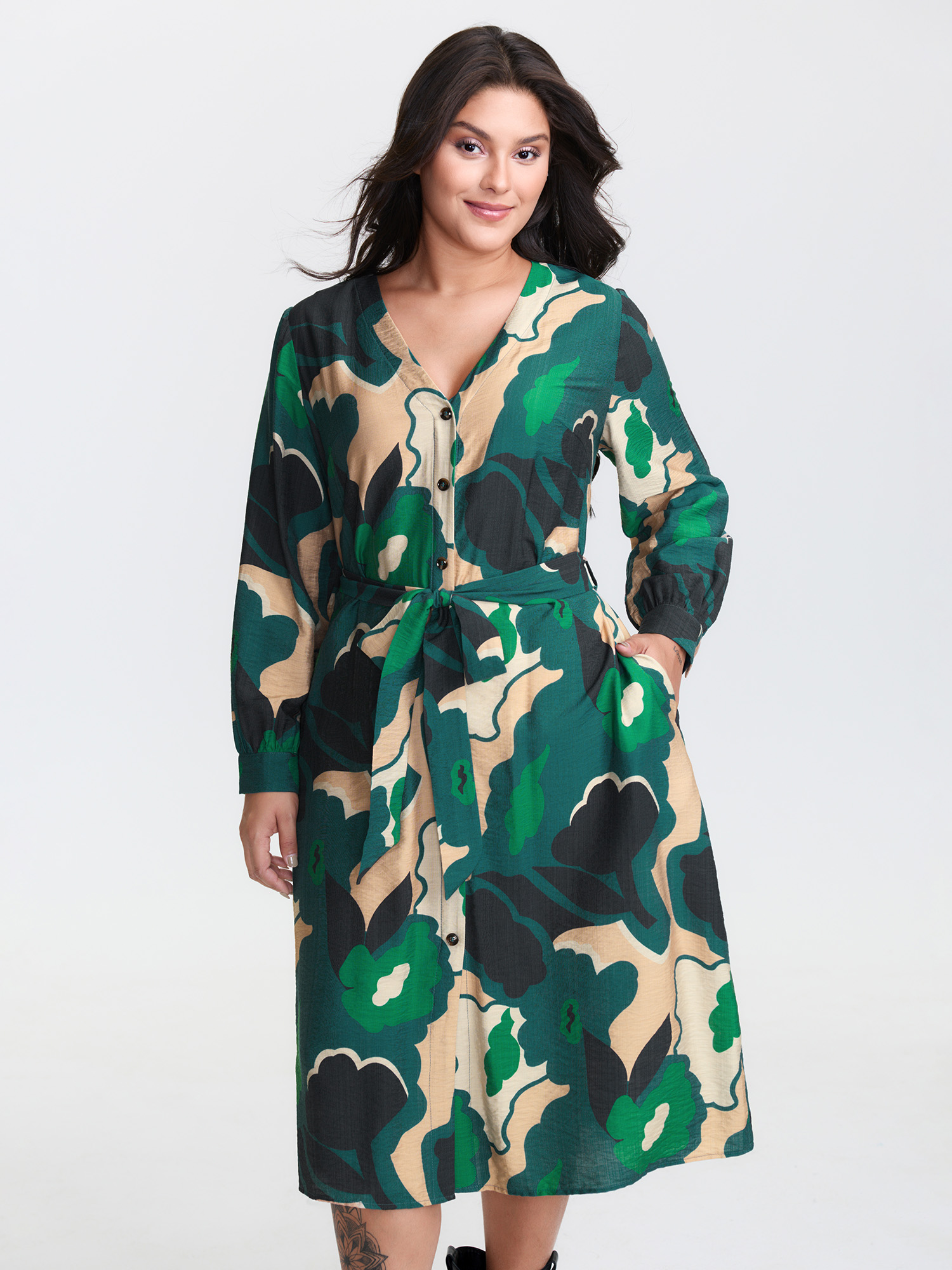 BloomChic Women's Plus Size Supersoft Split Hem Belted Abstract Midi Dress Multicolor Floral Midi Office Non 12/L