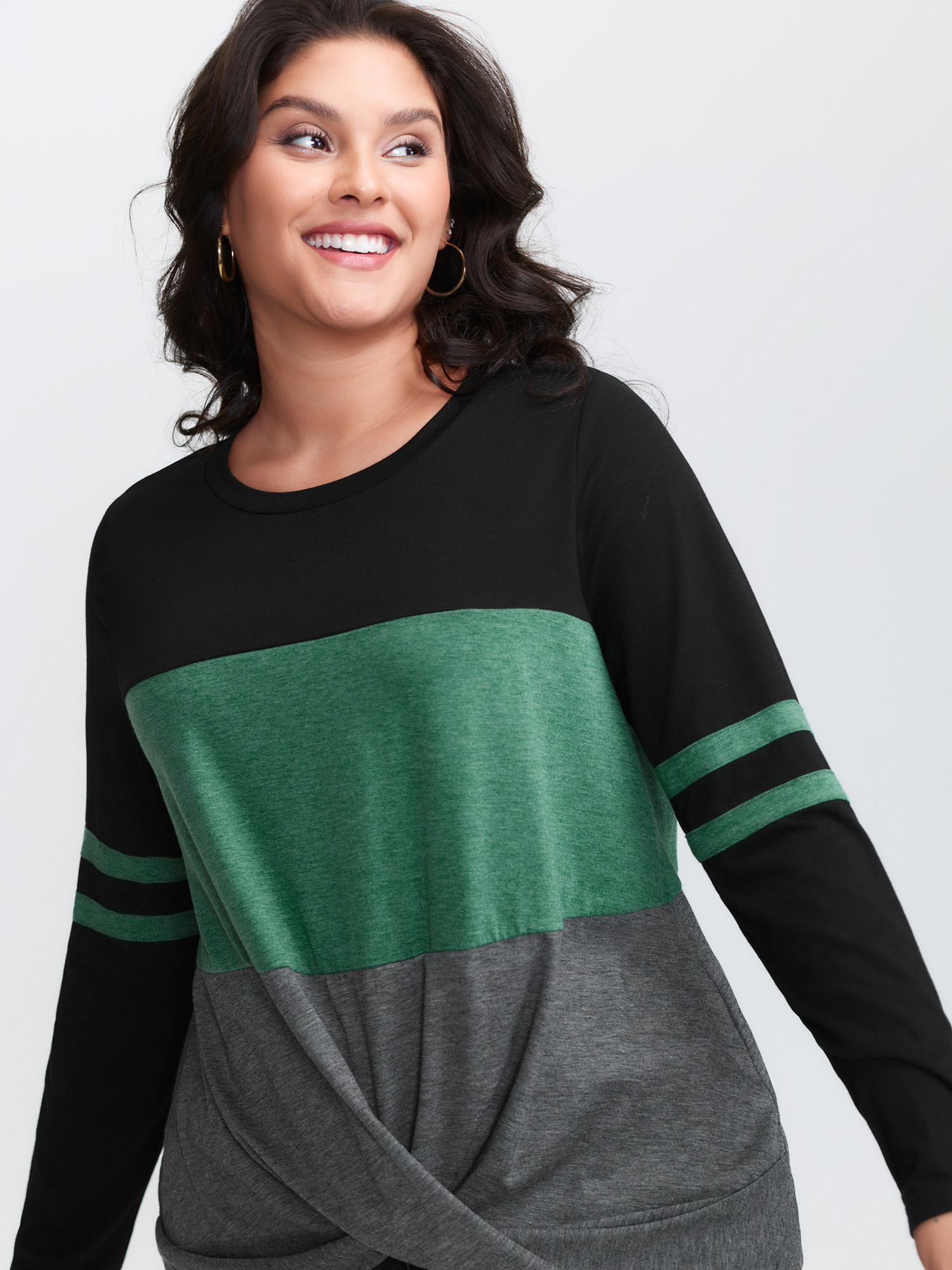 BloomChic Women's Plus Size Twisted Hem Colorblock Heather T-Shirt Multicolor Solid Everyday-Casual Long Sleeve Round Neck 12/L