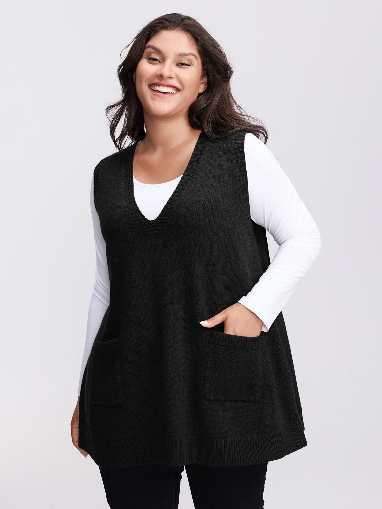 BloomChic Women's Plus Size Solid V-Neck Pocket Sweater Vest Black not graphics Sleeveless V-Neck 10/M