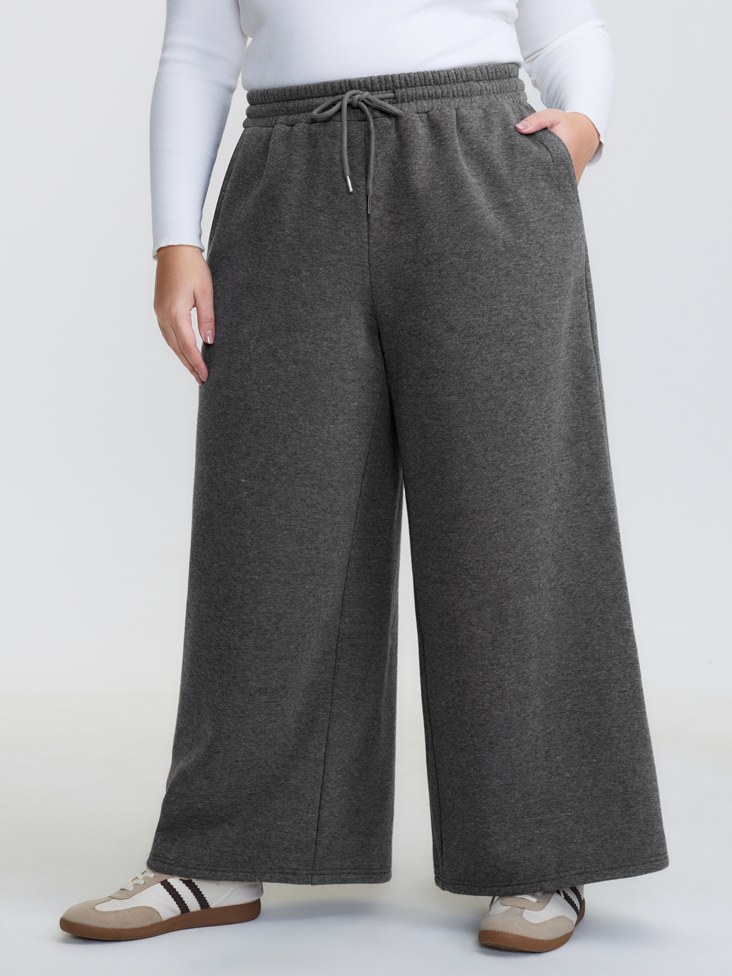 BloomChic Women's Plus Size Fleece Lined Stretchy Drawstring Pants DimGray Wide leg Mid Rise 10/M