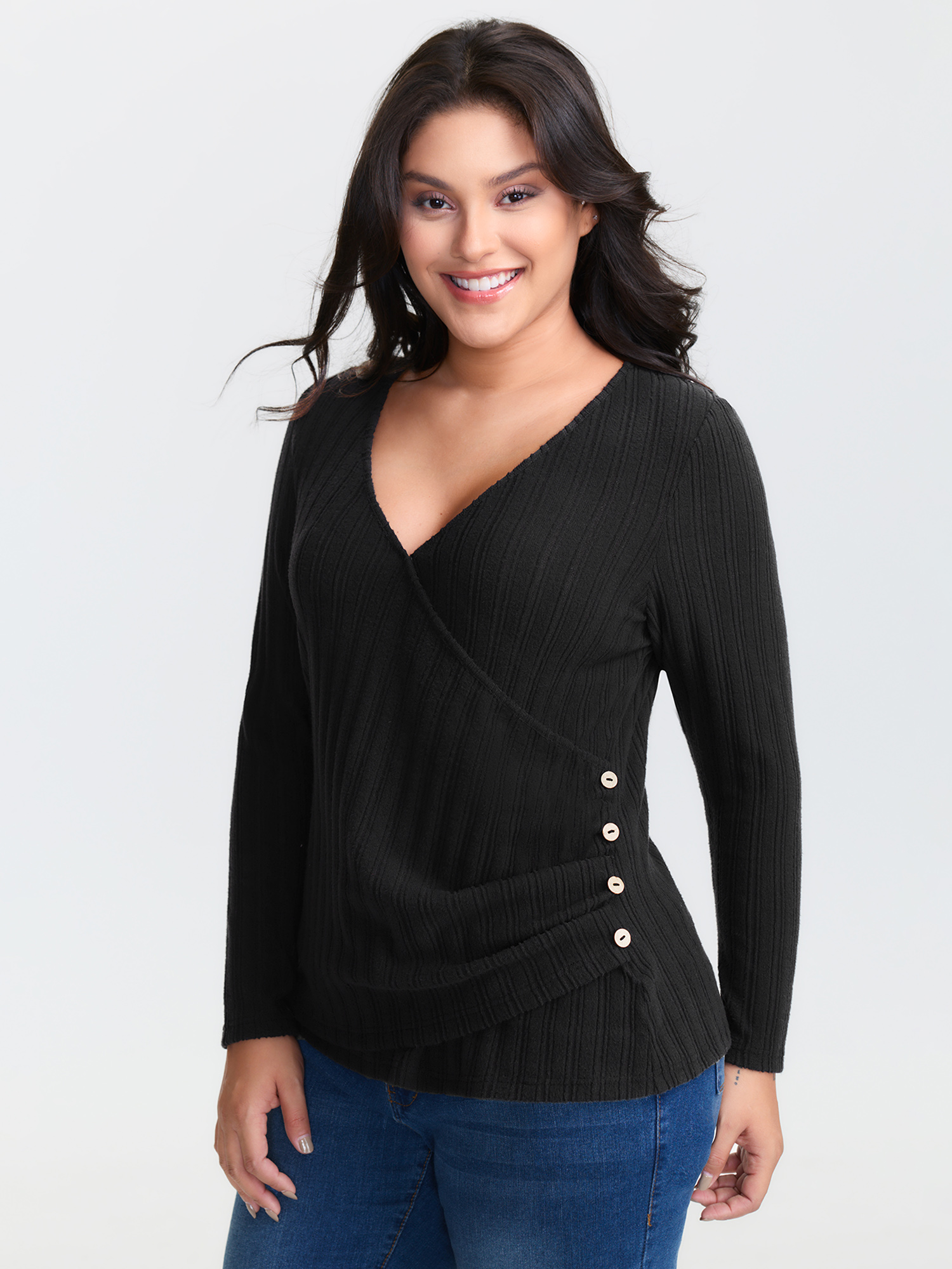 BloomChic Women's Plus Size Textured Stretchy-Fit Buttons T-Shirt Black Solid Everyday-Casual Long Sleeve V-Neck 30/6X