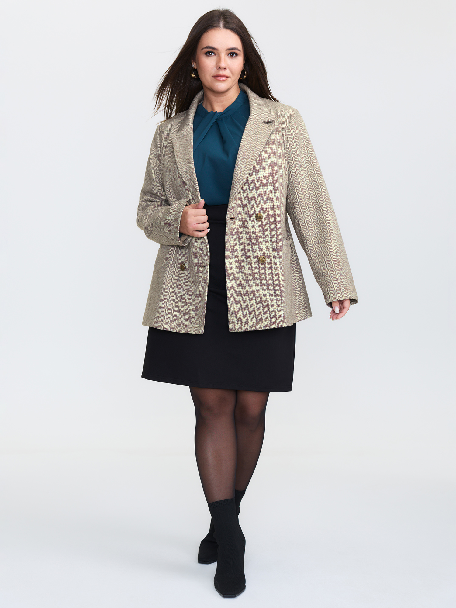 Side view of BloomChic Women's Plus Size Herringbone Pockets Double Button Blazer Tan Sleeve Long Sleeve 12/L