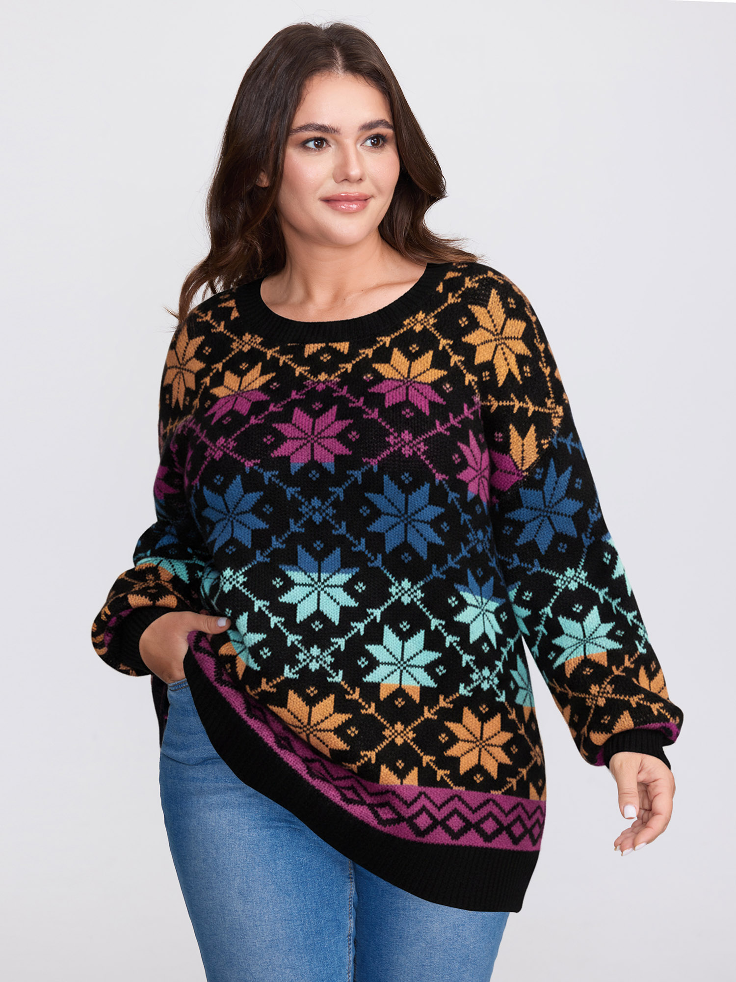 BloomChic Women's Plus Size Color Gradient Snowflake Pattern Pullover Black not graphics Long Sleeve Round Neck 10/M