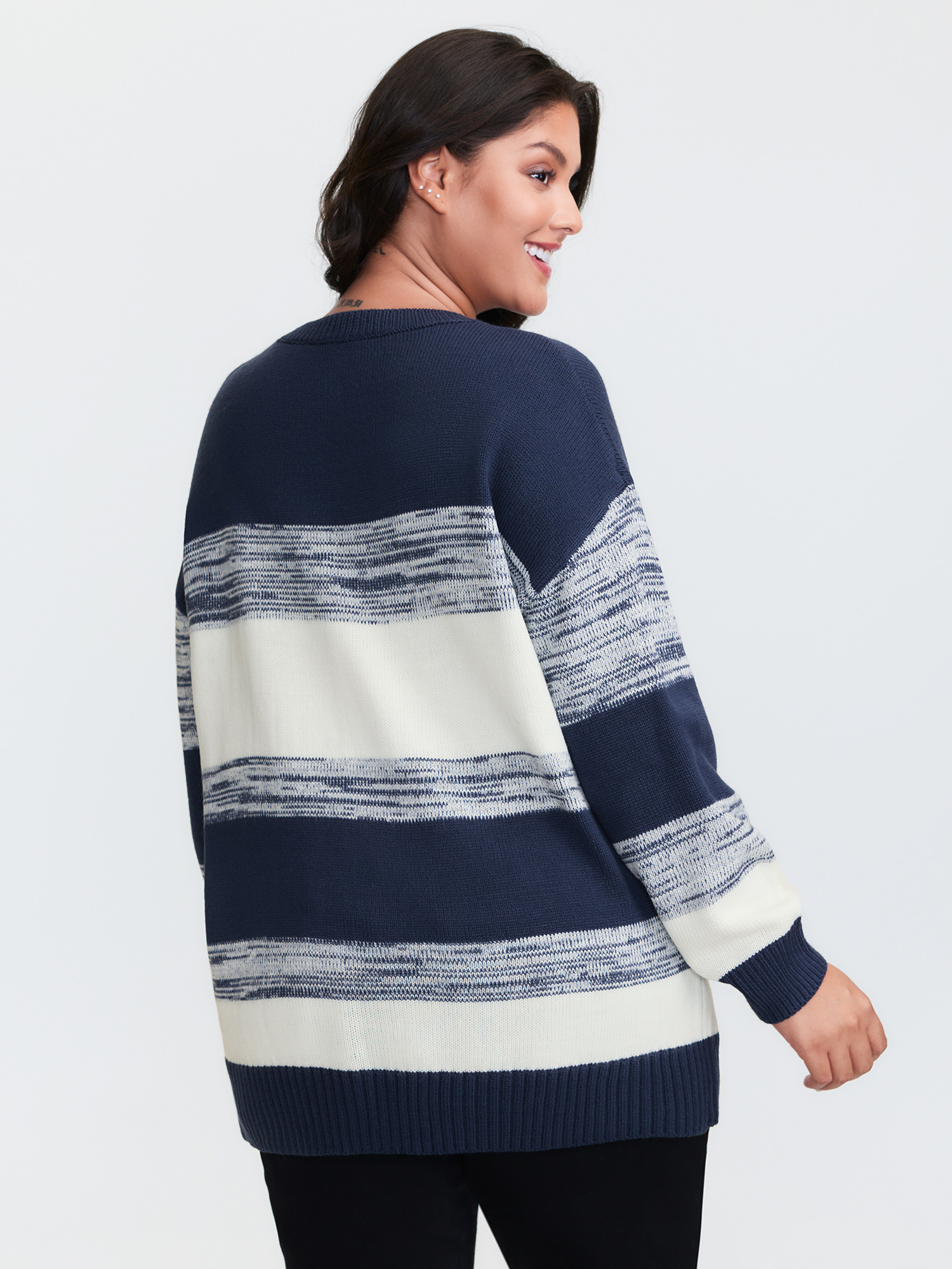 Side view of BloomChic Women's Plus Size Yarn Blend Colorblock Pullover Indigo not graphics Long Sleeve Round Neck 30/6X