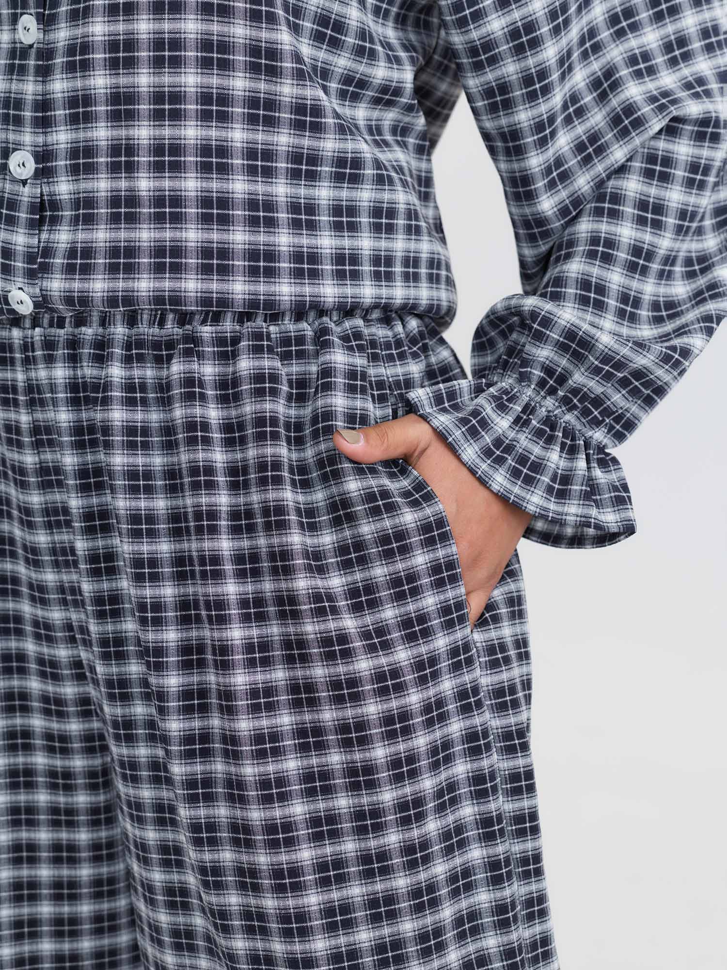 Side view of BloomChic Women's Plus Size Gingham Print Ruffled Hem Co-Ord Pajama Set Indigo not graphics 10/M