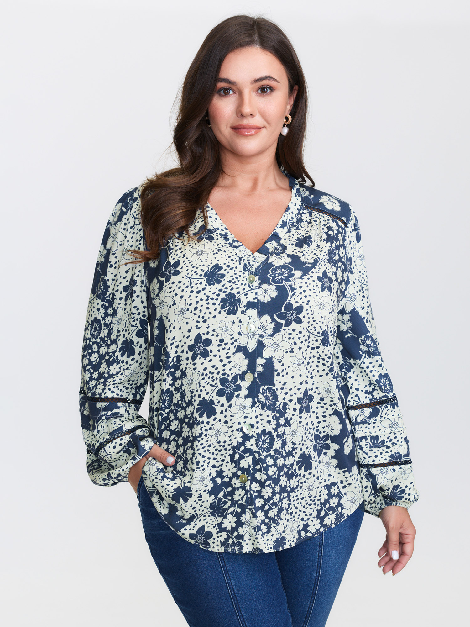 BloomChic Women's Plus Size Monochrome Floral Print Ruffled Button-Down Shirt Navy Everyday-Elegant Long Sleeve V-Neck 10/M