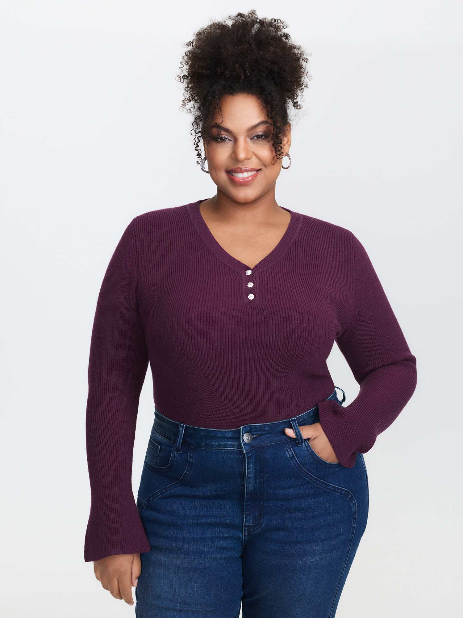 BloomChic Women's Plus Size V-Neckline Fitted Flared Sleeve Pullover Plum not graphics Long Sleeve V-Neck 10/M